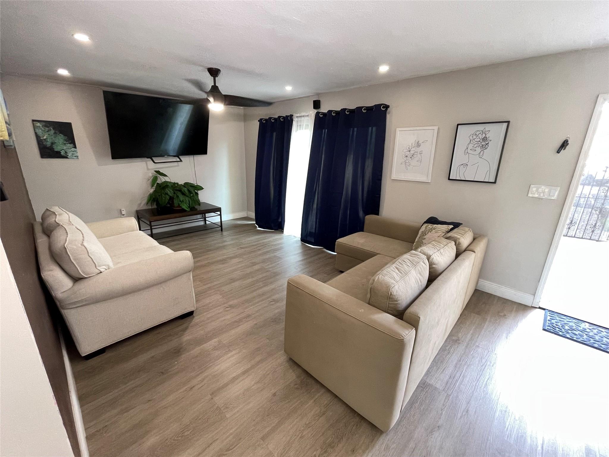 Del Rio Village North 86- - Residential Lease
