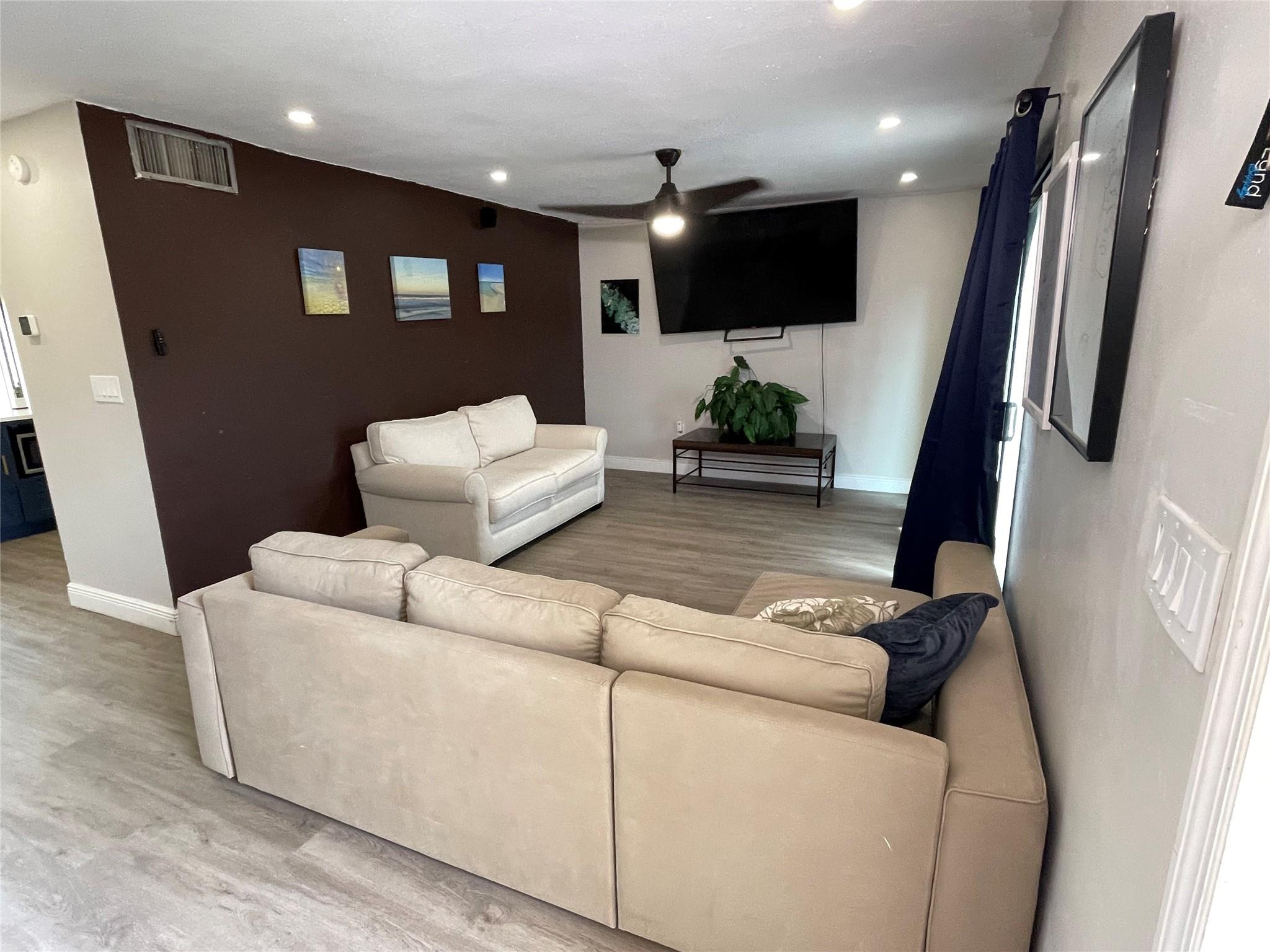 Del Rio Village North 86- - Residential Lease