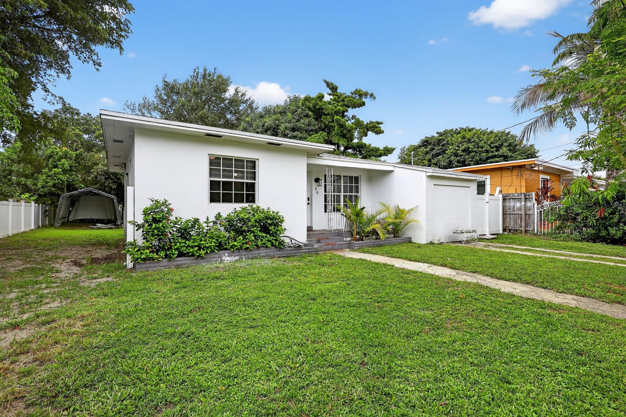 EDISON HEIGHTS SEC D - Residential Lease