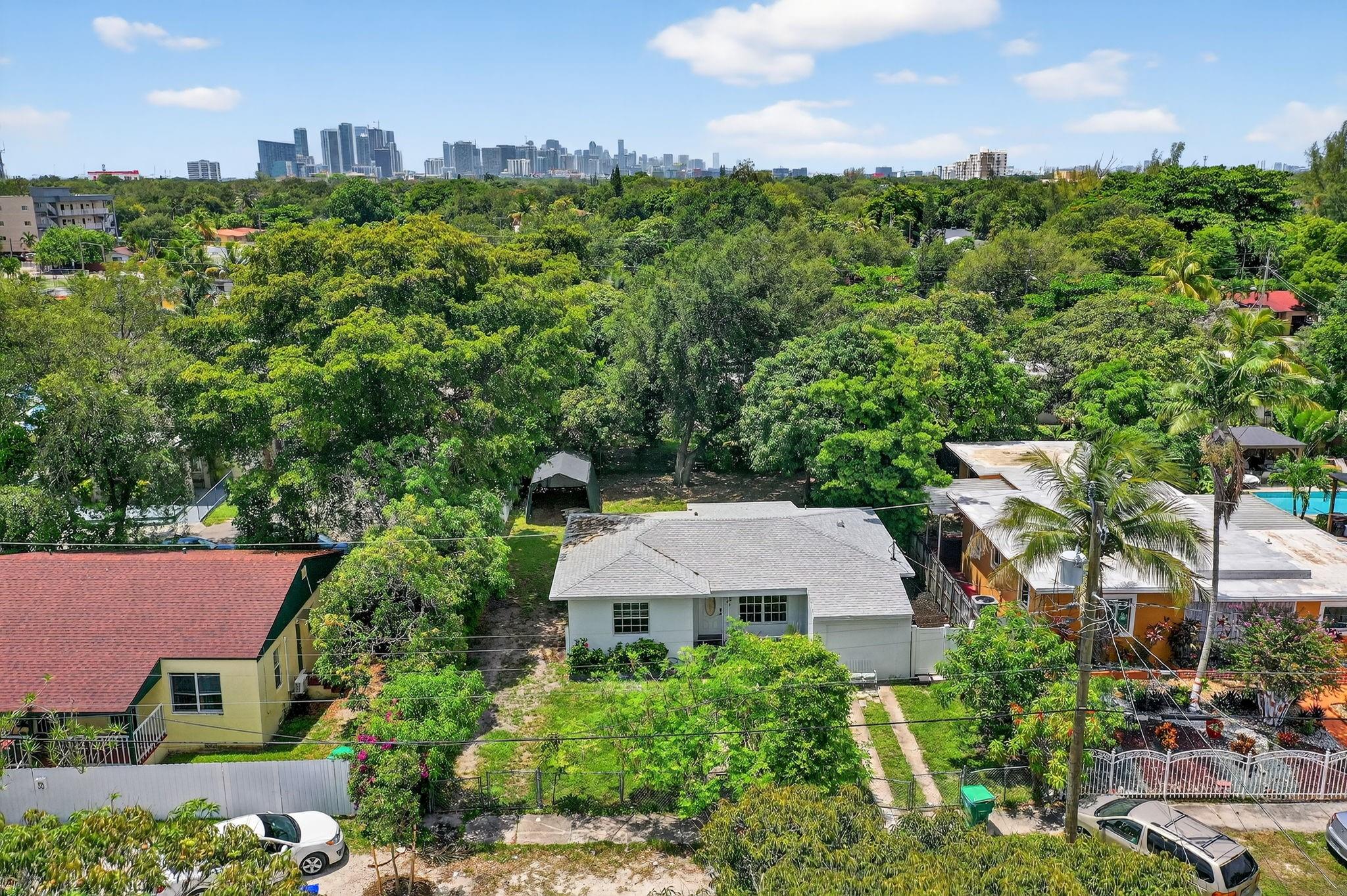 EDISON HEIGHTS SEC D - Residential Lease