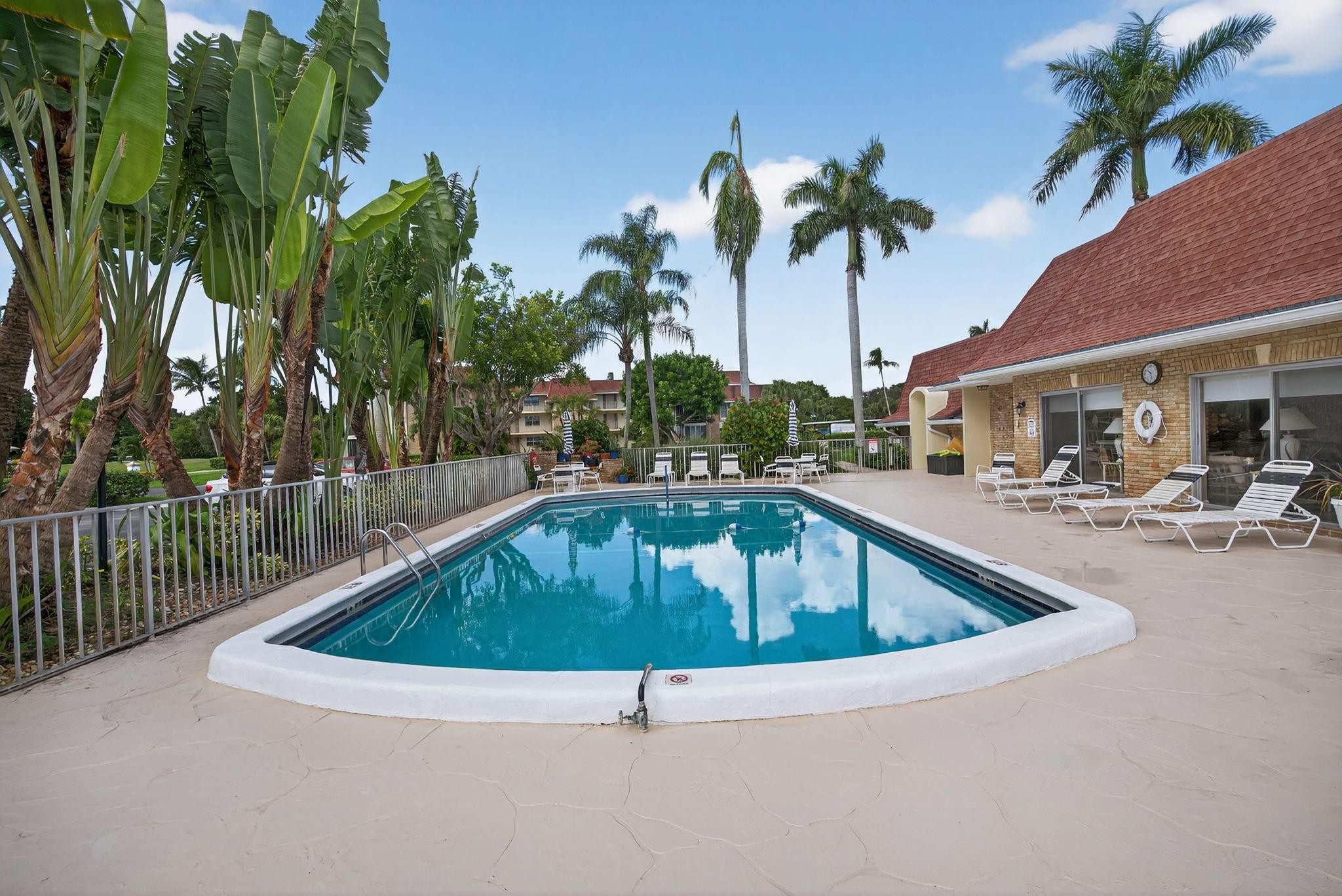 TAMBERLANE 3 CONDO - Residential