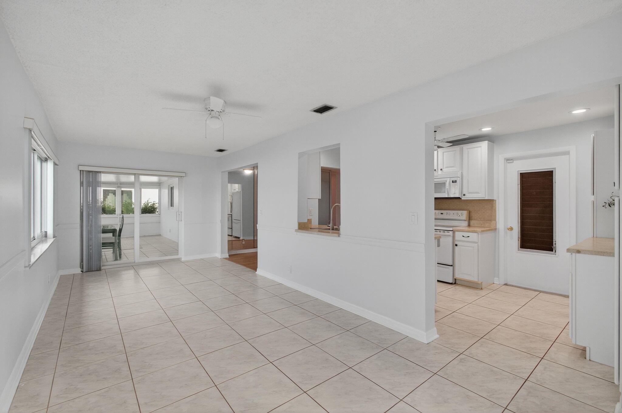 PALM BEACH LEISUREVILLE S - Residential