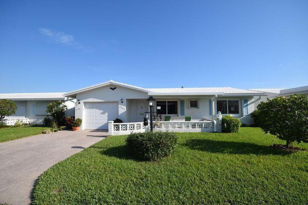 Photo of 2095 SW 13th Terrace, Boynton Beach, FL 33426 (MLS # R11134717)