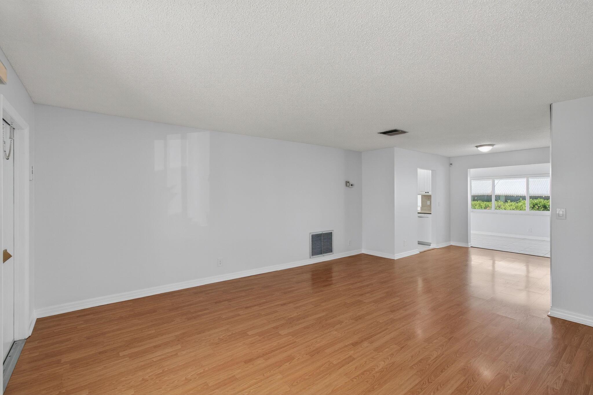 2095 SW 13th Terrace