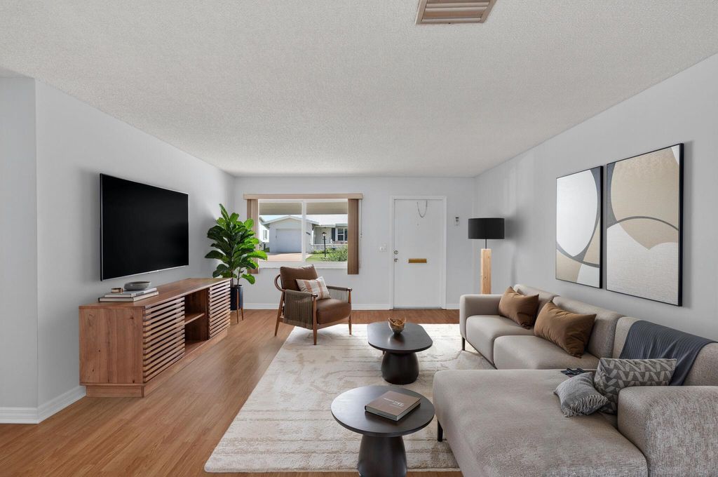 Photo of 2095 SW 13th Terrace, Boynton Beach, FL 33426 (MLS # R11134717)