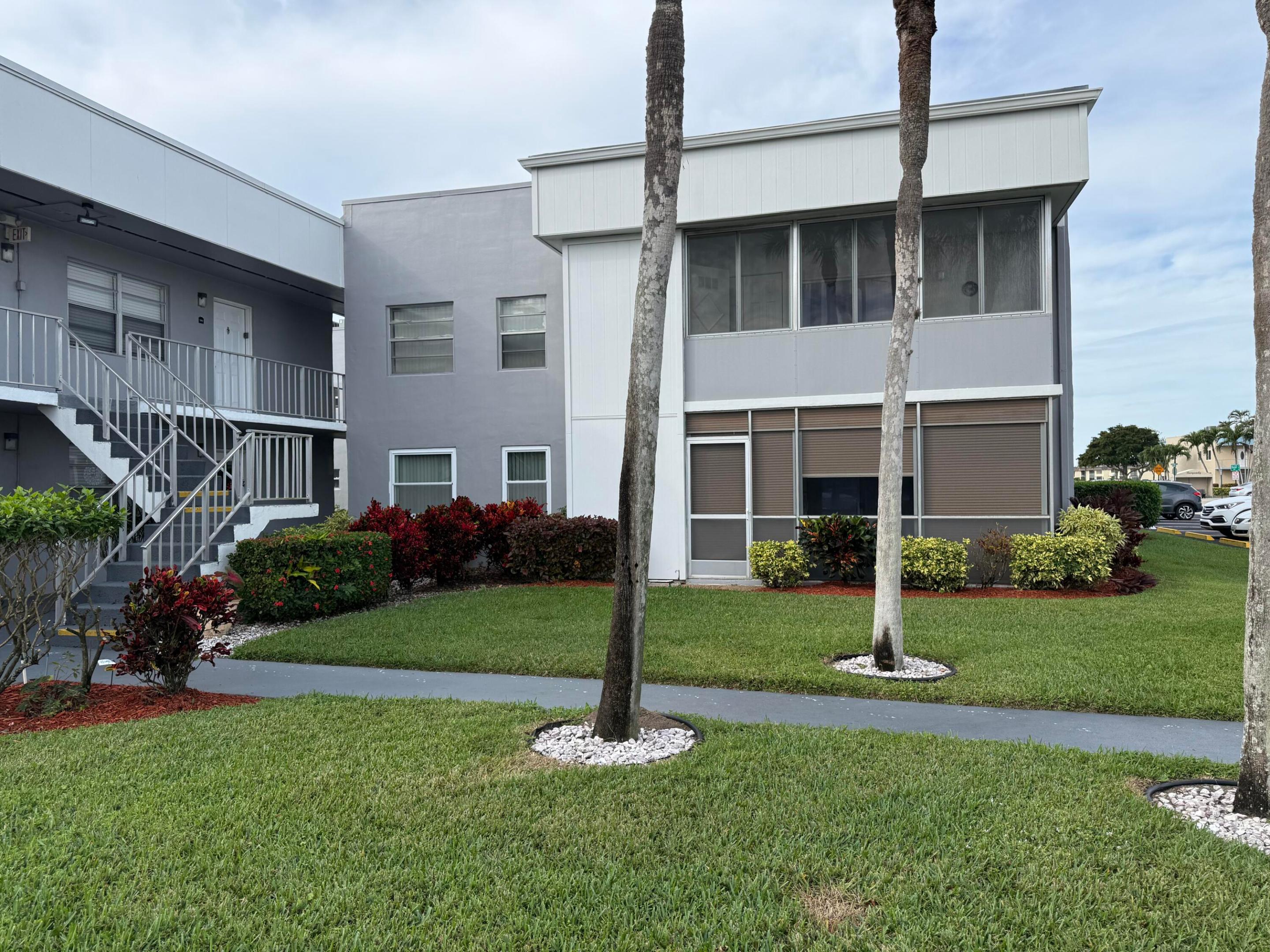 KINGS POINT BURGUNDY CONDOS - Residential