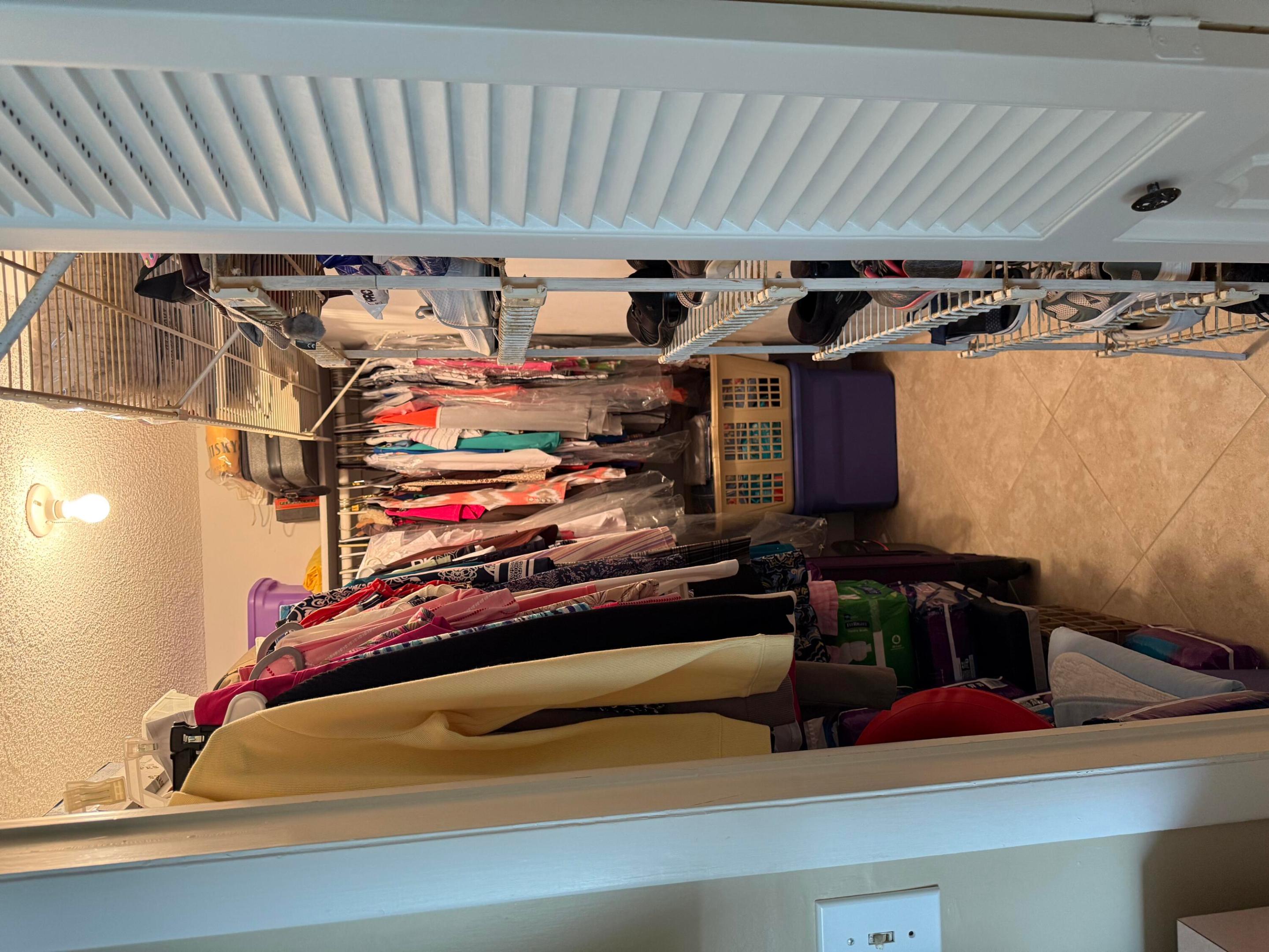 KINGS POINT BURGUNDY CONDOS - Residential