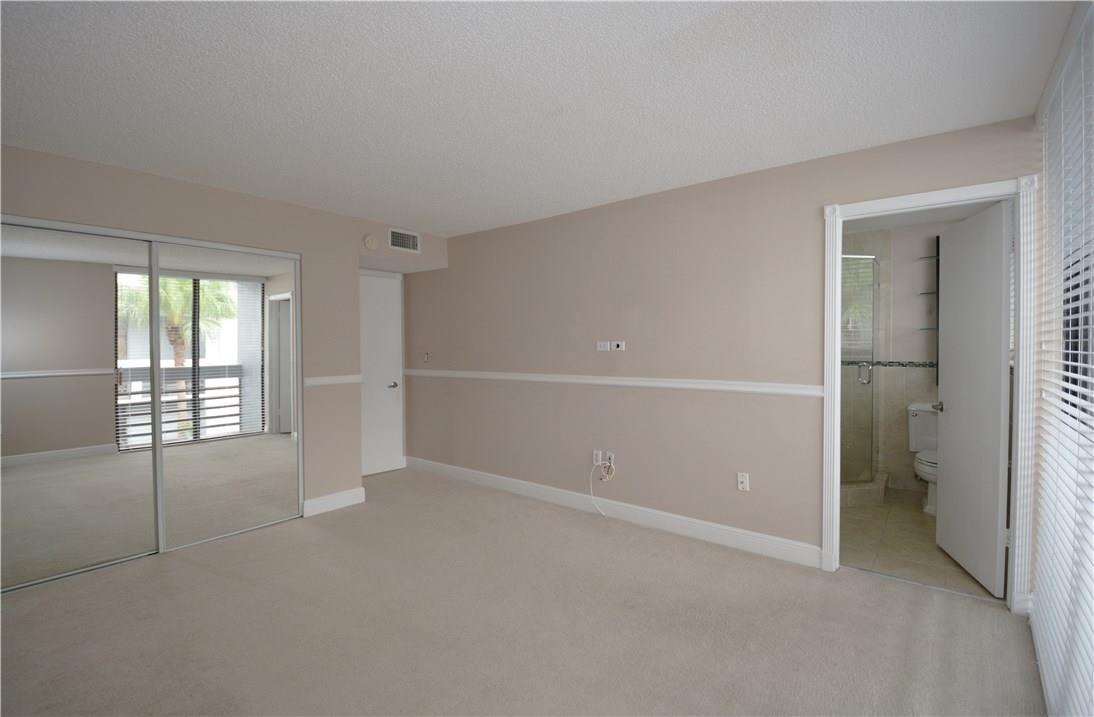 Courtyards of Aventura - Residential