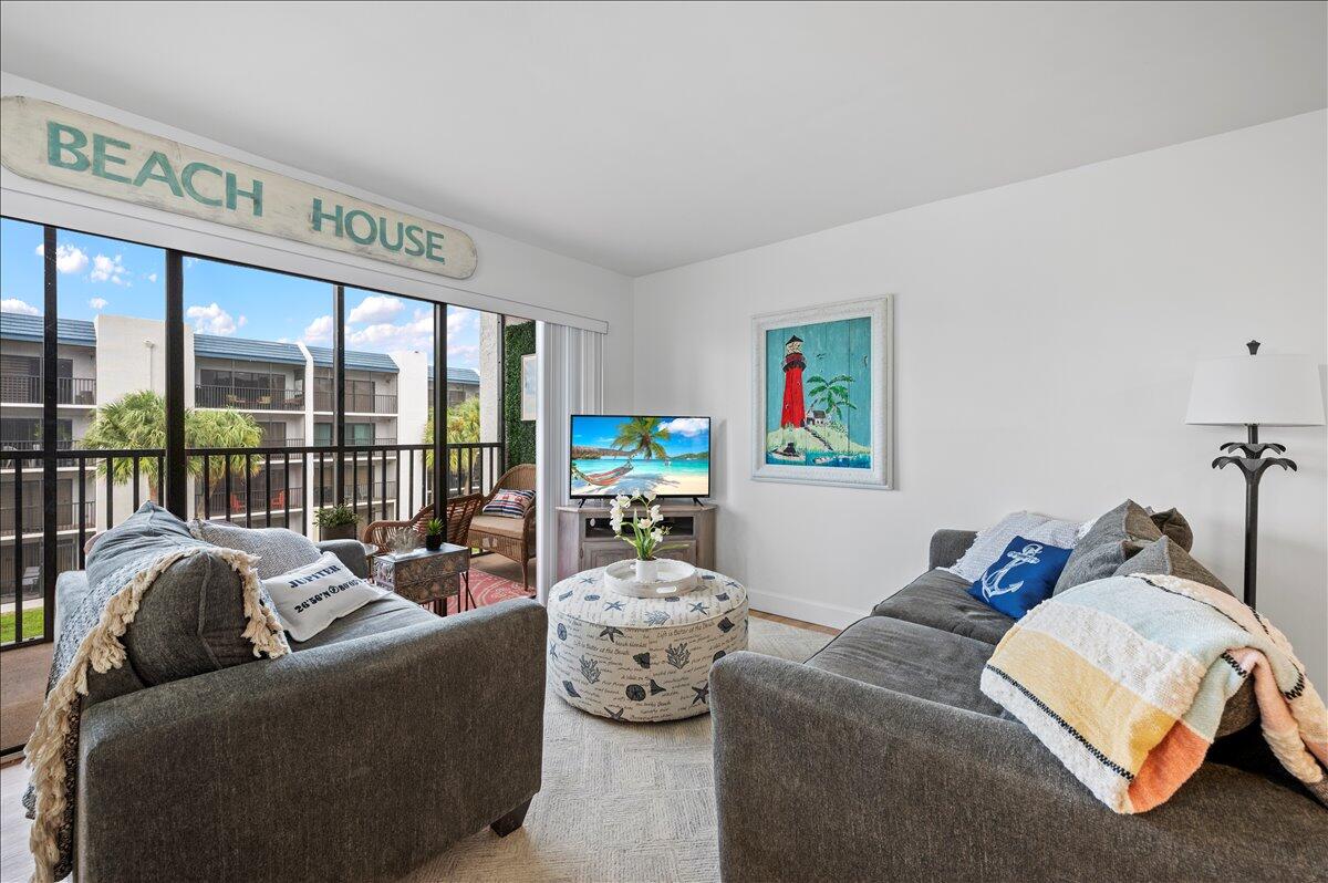 SEA RISE CONDO - Residential Lease