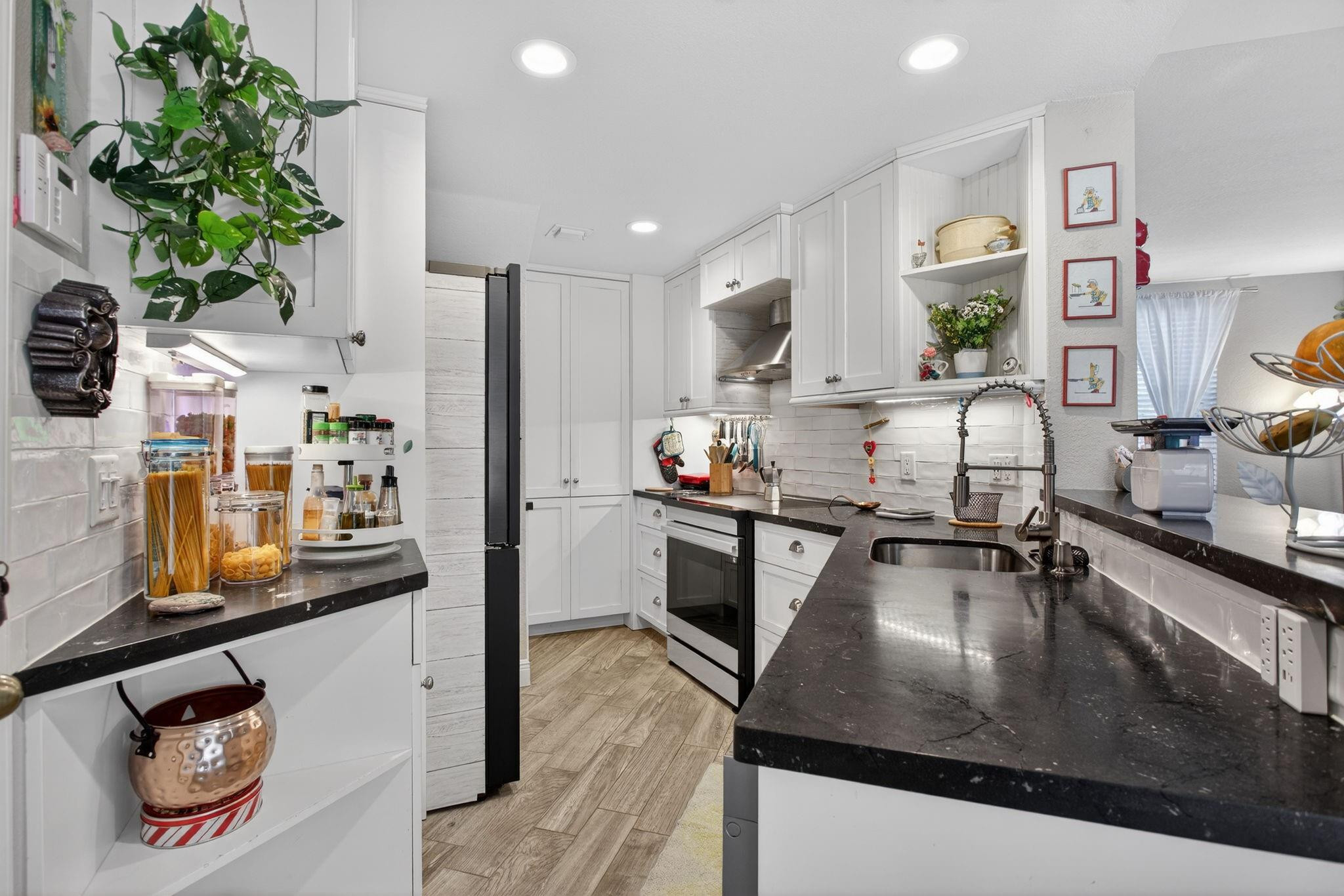 Ocean Walk Villas - Residential