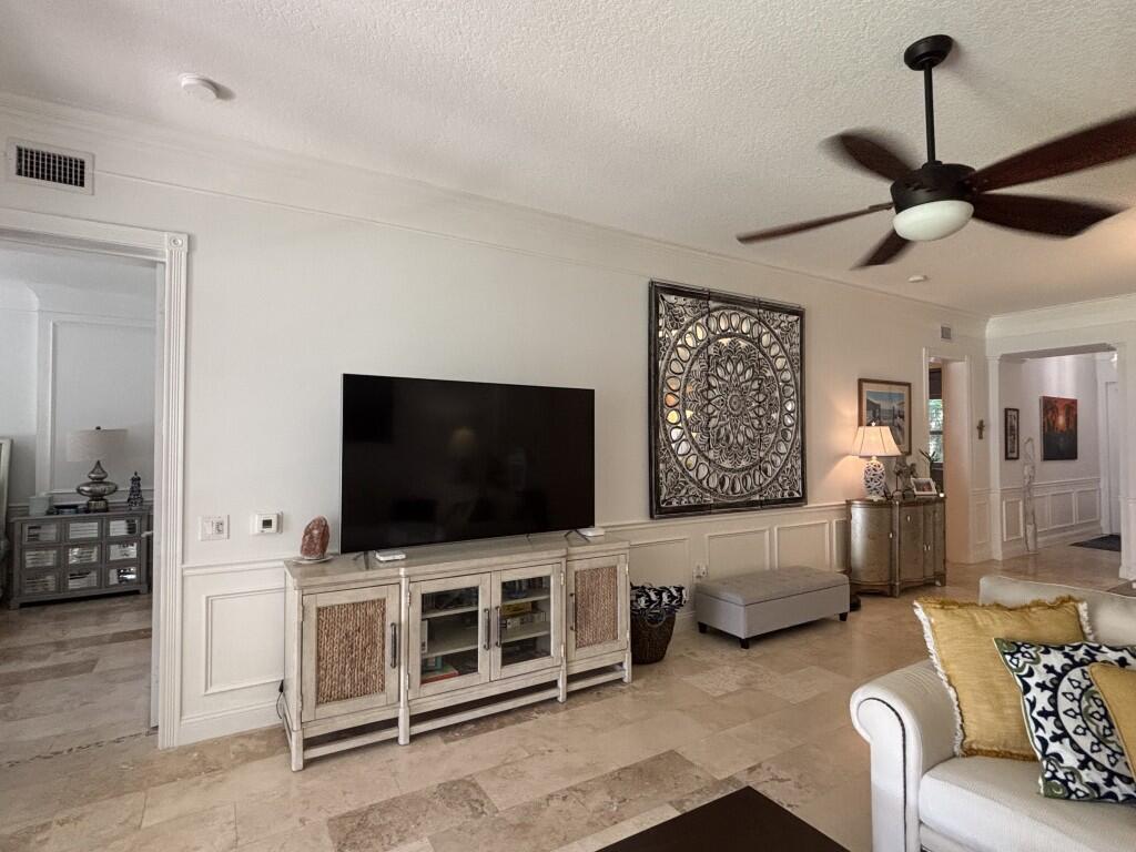 Harbour Isle East - Residential