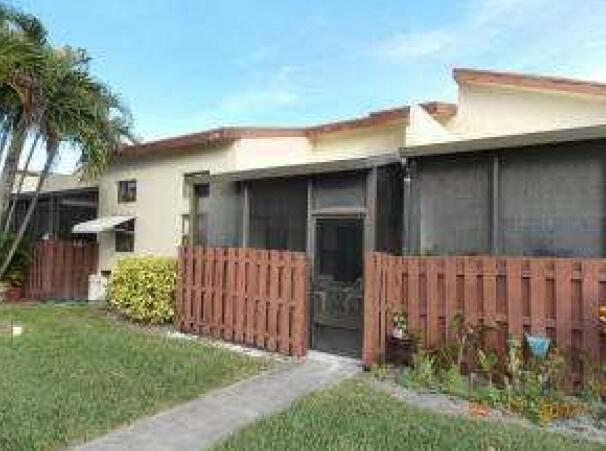 Delay in Showings due to Partial Painting. Savannahs Condominium - Fort Pierce (East of US-1) Step into this spacious 2-bedroom, 2-bath condo through a welcoming large screened-in porch. The home features a bright and open living and dining area, plus an eat-in kitchen perfect for casual meals.The master bedroom includes a generous walk-in closet, along with a double-sink vanity and walk-in shower in the bath.HOA fees include: water, sewer, cable, lawn care, exterior and roof maintenance, reserve funds, pool service, and trash removal--providing peace of mind and easy living.Community amenities: Clubhouse, pool, tennis, and shuffleboard. Close to shopping, medical facilities, and just minutes from the beach and vibrant downtown Fort Pierce. Interior Photos Coming Soon. Click more.