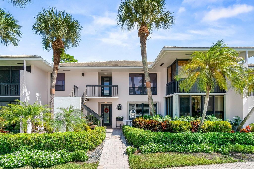 Photo of 3826 Quail Ridge Drive N #Blue Heron, Boynton Beach, FL 33436 (MLS # R11117757)