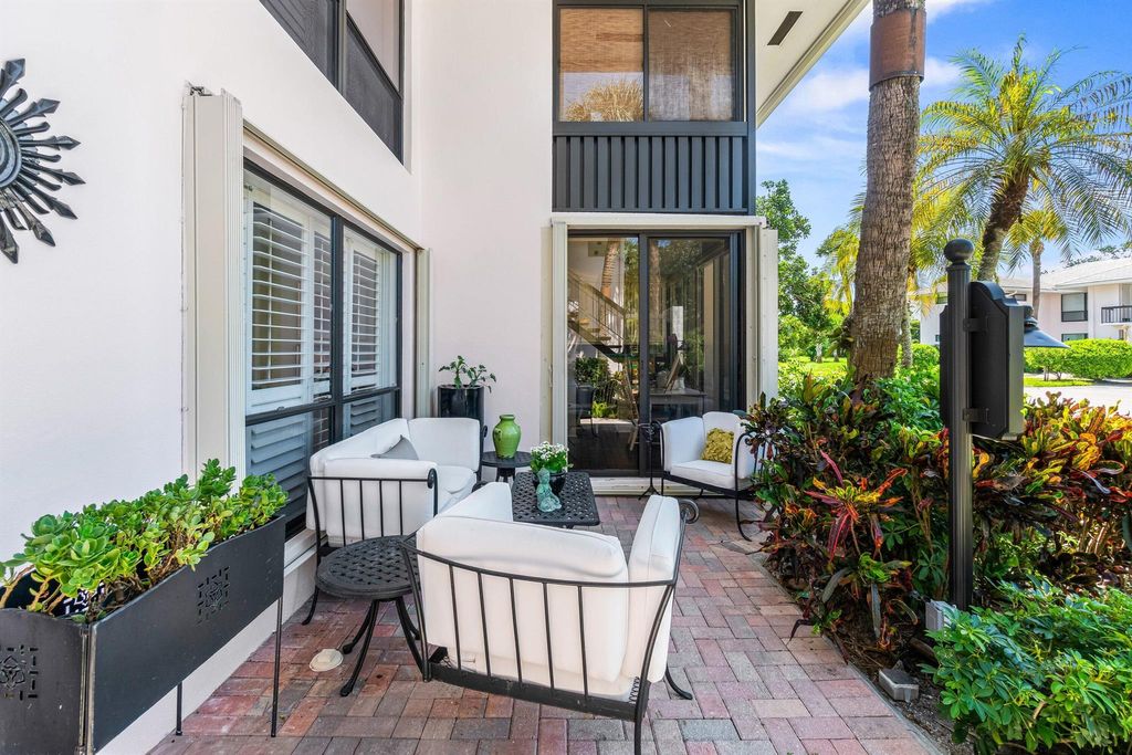 Photo of 3826 Quail Ridge Drive N #Blue Heron, Boynton Beach, FL 33436 (MLS # R11117757)