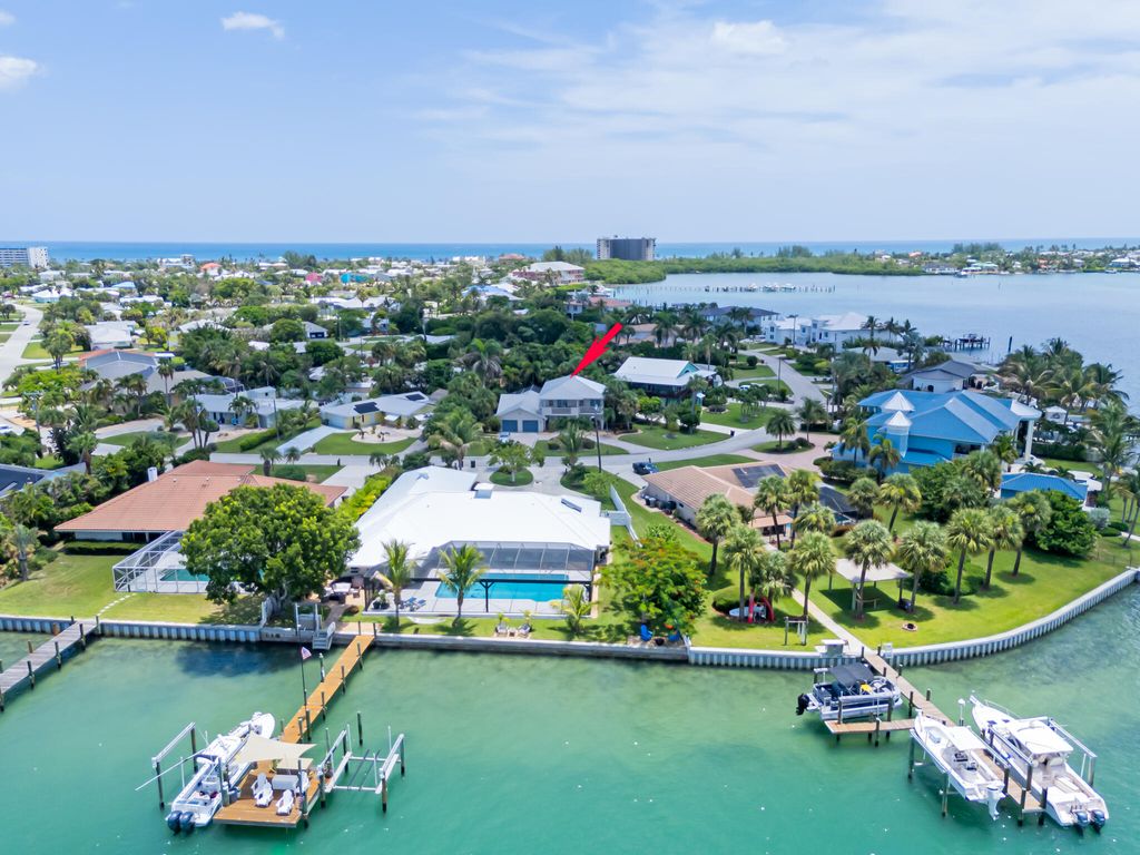 Photo of 1606 Thumb Point Drive, Fort Pierce, FL 34949 (MLS # B26055426)