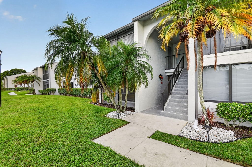 Photo of 1002 GREEN PINE Boulevard #C1, West Palm Beach, FL 33409 (MLS # B26073497)
