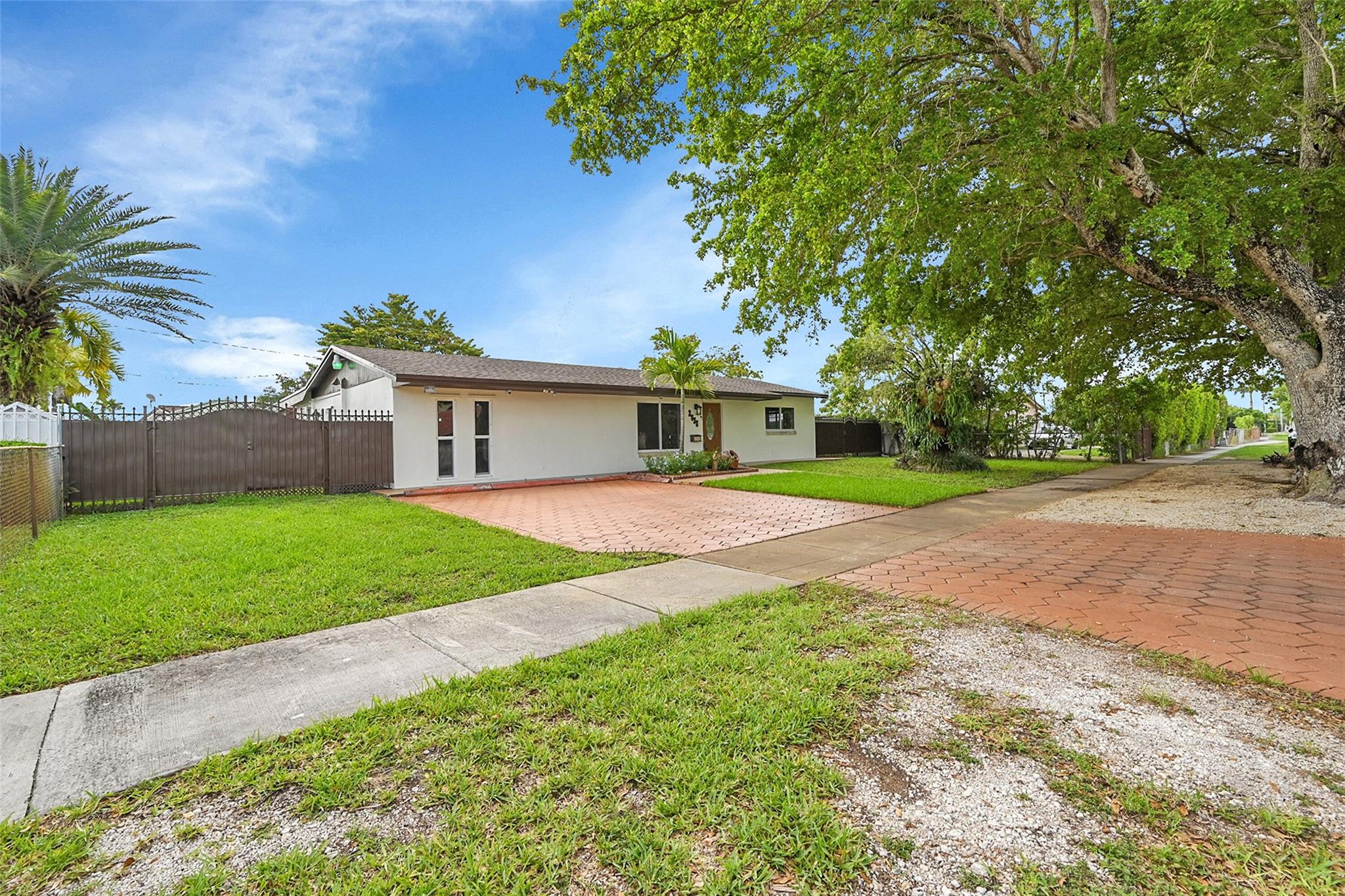 2633 SW 127th Ave