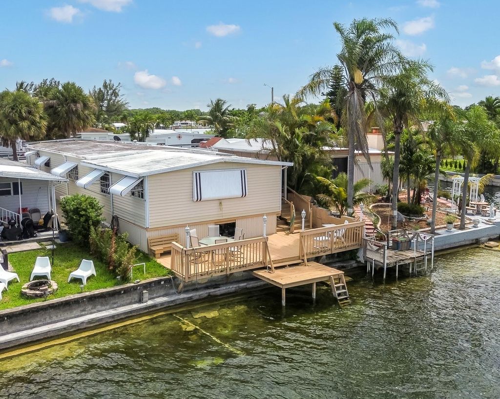 Photo of 3033 Lakeshore Dr, Dania Beach, FL 33312 (MLS # F10540981)