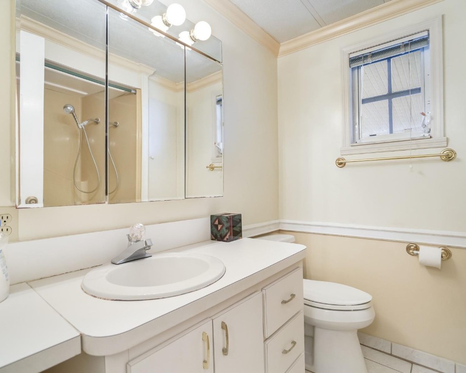 RAVENSWOOD ESTATES & MARI - Residential