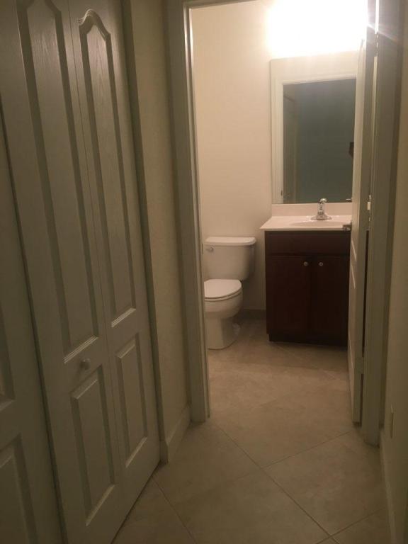 RIVER MARINA - Residential Lease