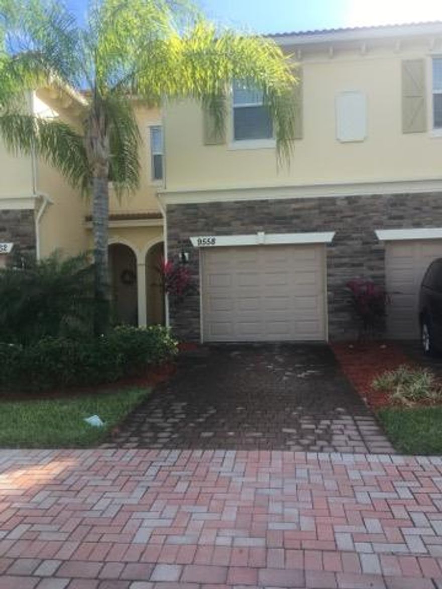 ***WELL MAINTAINED***3/2.5 TOWNHOUSE***GARAGE***BUILT IN 2015***VIEW OF PRESERVE***UPGRADED 18 INCH TILE***OPEN FLOOR PLAN***STAINLESS STEEL APPLIANCES***GRANITE COUNTERS***WALK TO COMMUNITY POOL(HEATED)***CABANA***