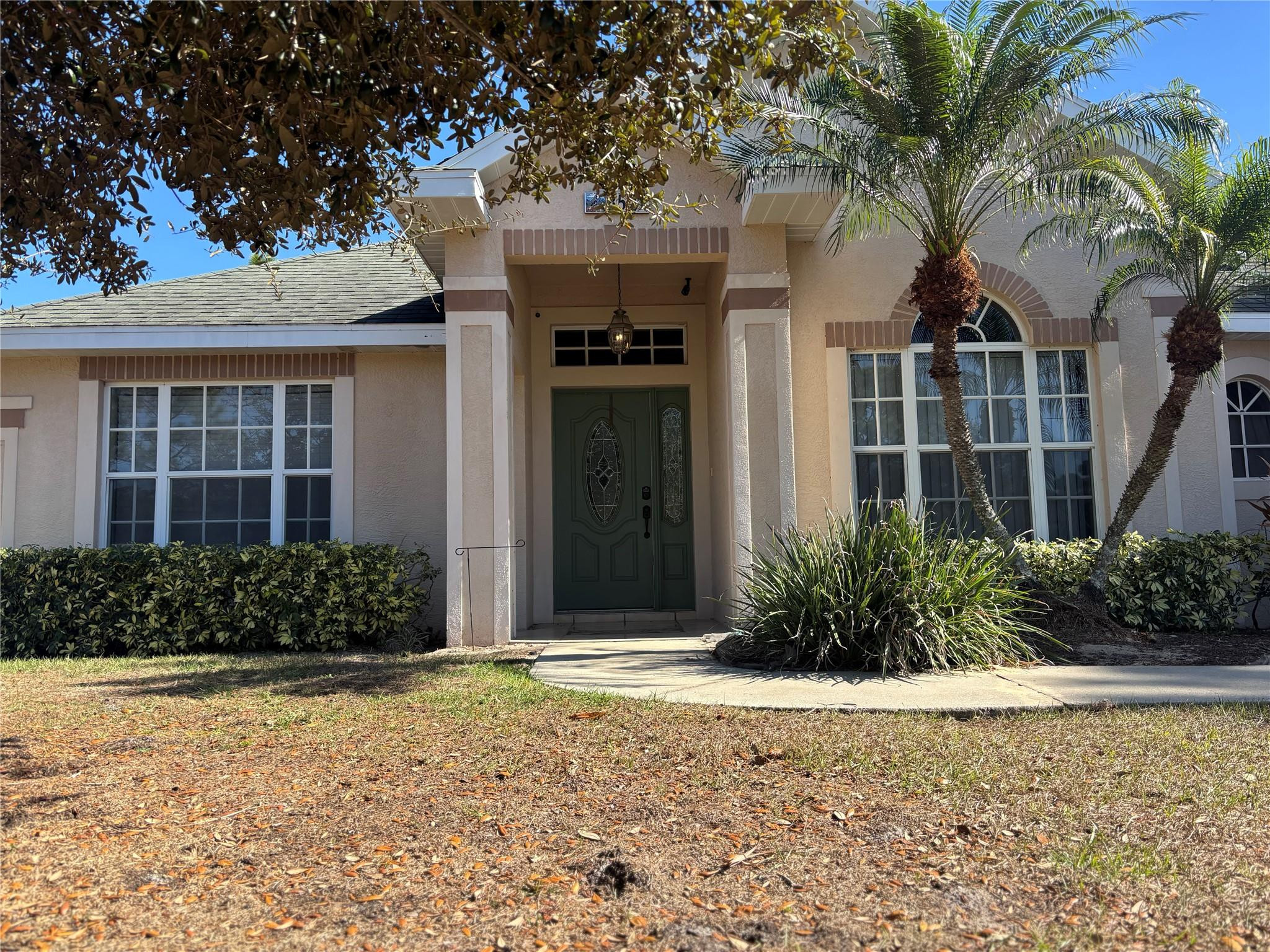 852 Kingfisher Avenue