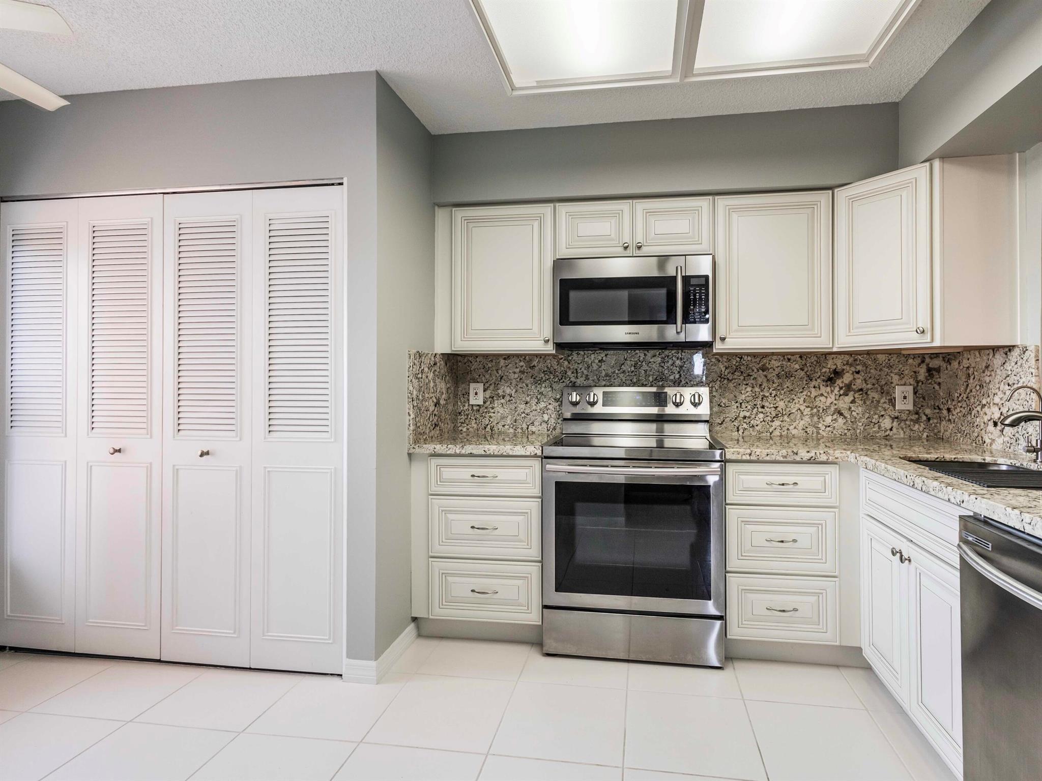 VILLAGES OF ORIOLE BONAIR - Residential Lease