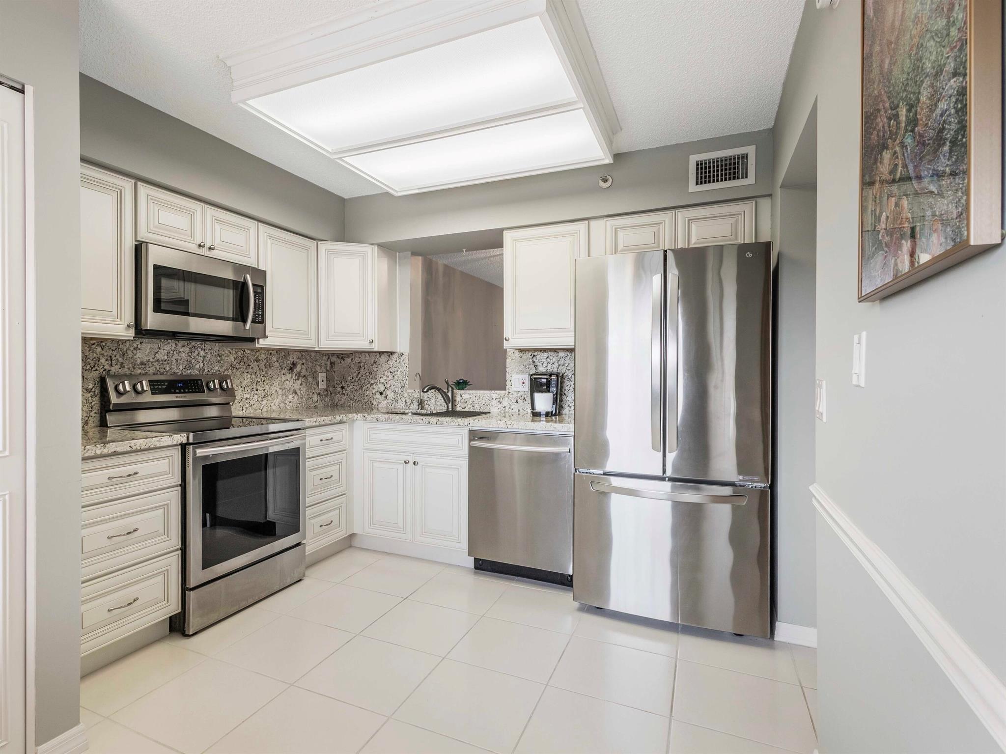 VILLAGES OF ORIOLE BONAIR - Residential Lease