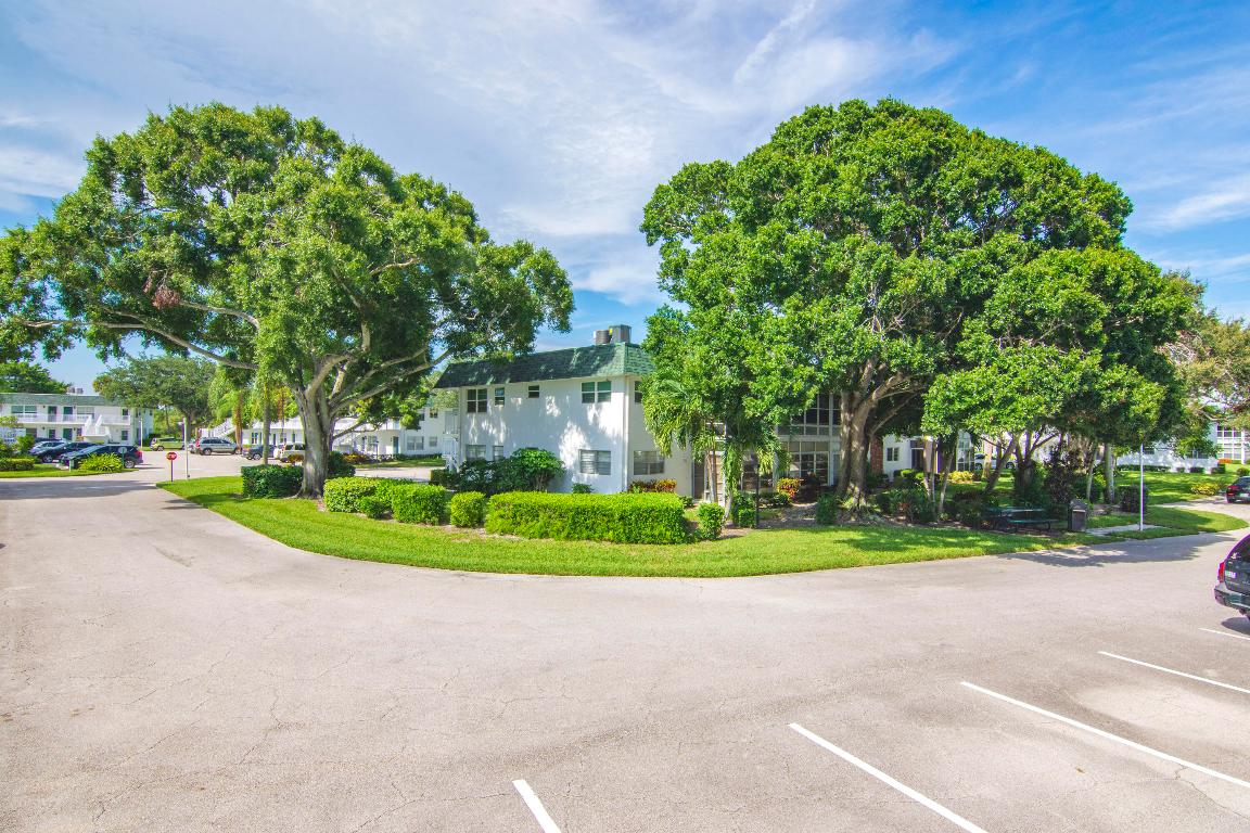 VISTA HARBOR CONDO BLDGS M-T - Residential