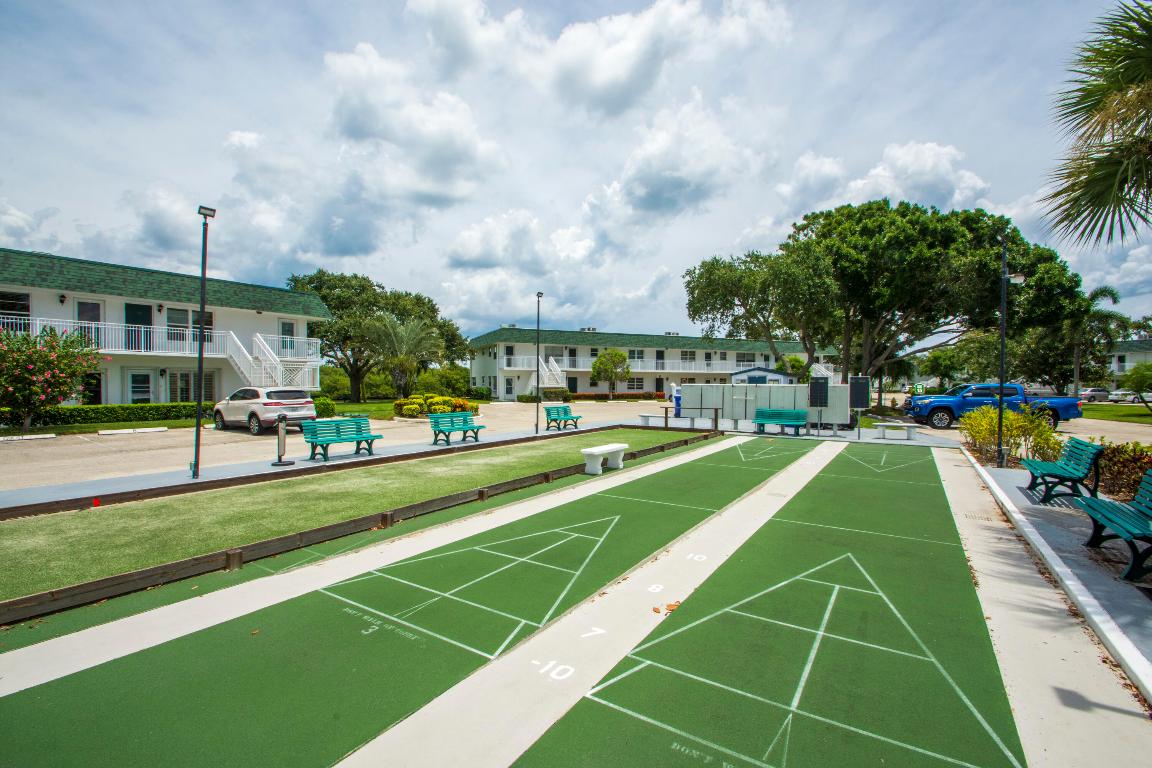 VISTA HARBOR CONDO BLDGS M-T - Residential