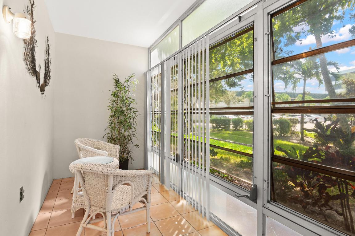 VISTA HARBOR CONDO BLDGS M-T - Residential