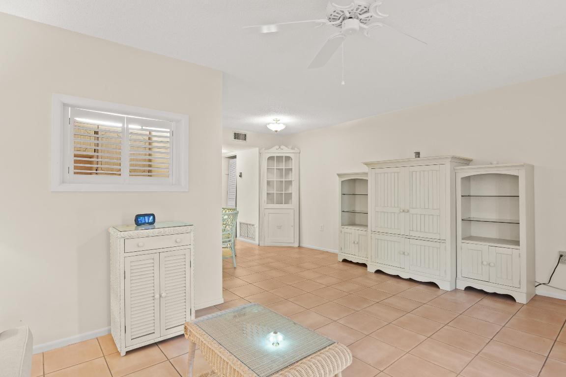 VISTA HARBOR CONDO BLDGS M-T - Residential