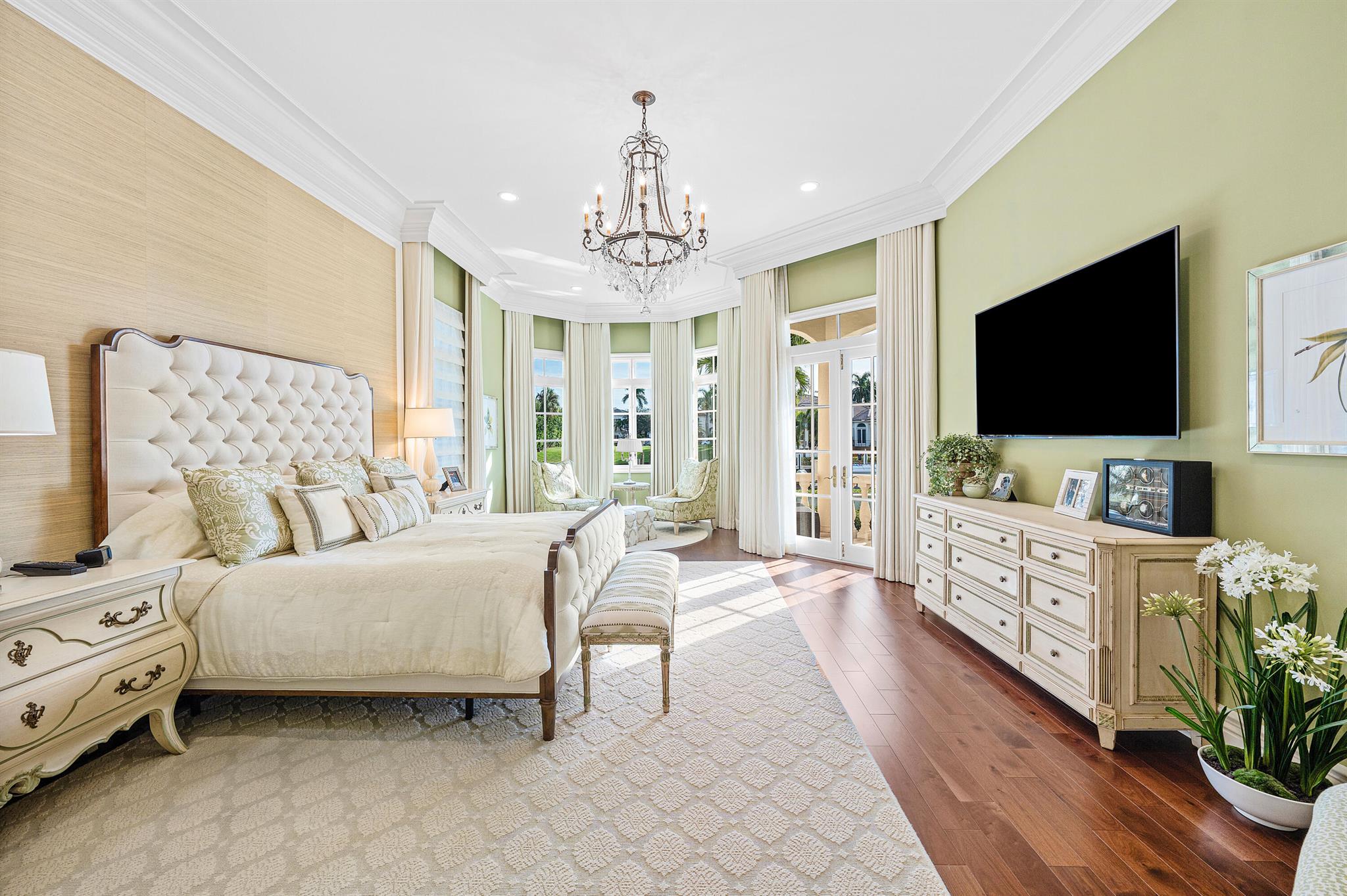 ROYAL PALM YACHT & COUNTR - Residential