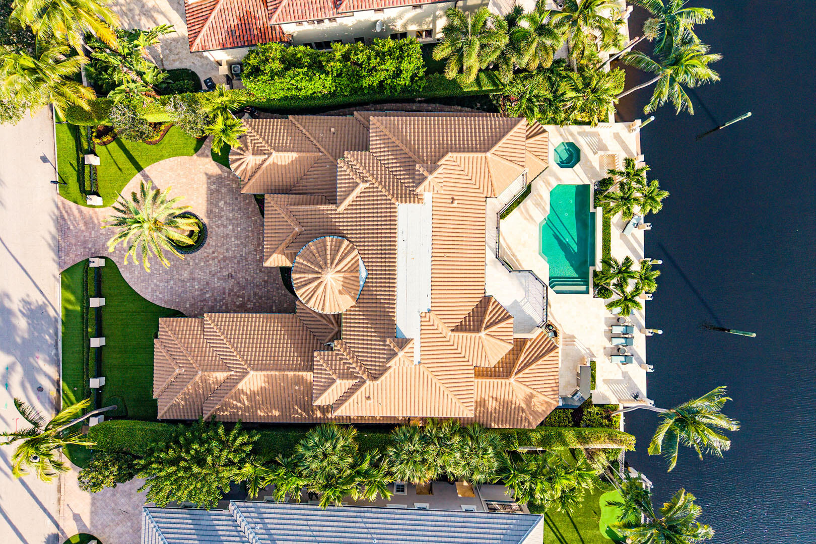 ROYAL PALM YACHT & COUNTRY CLUB - Residential