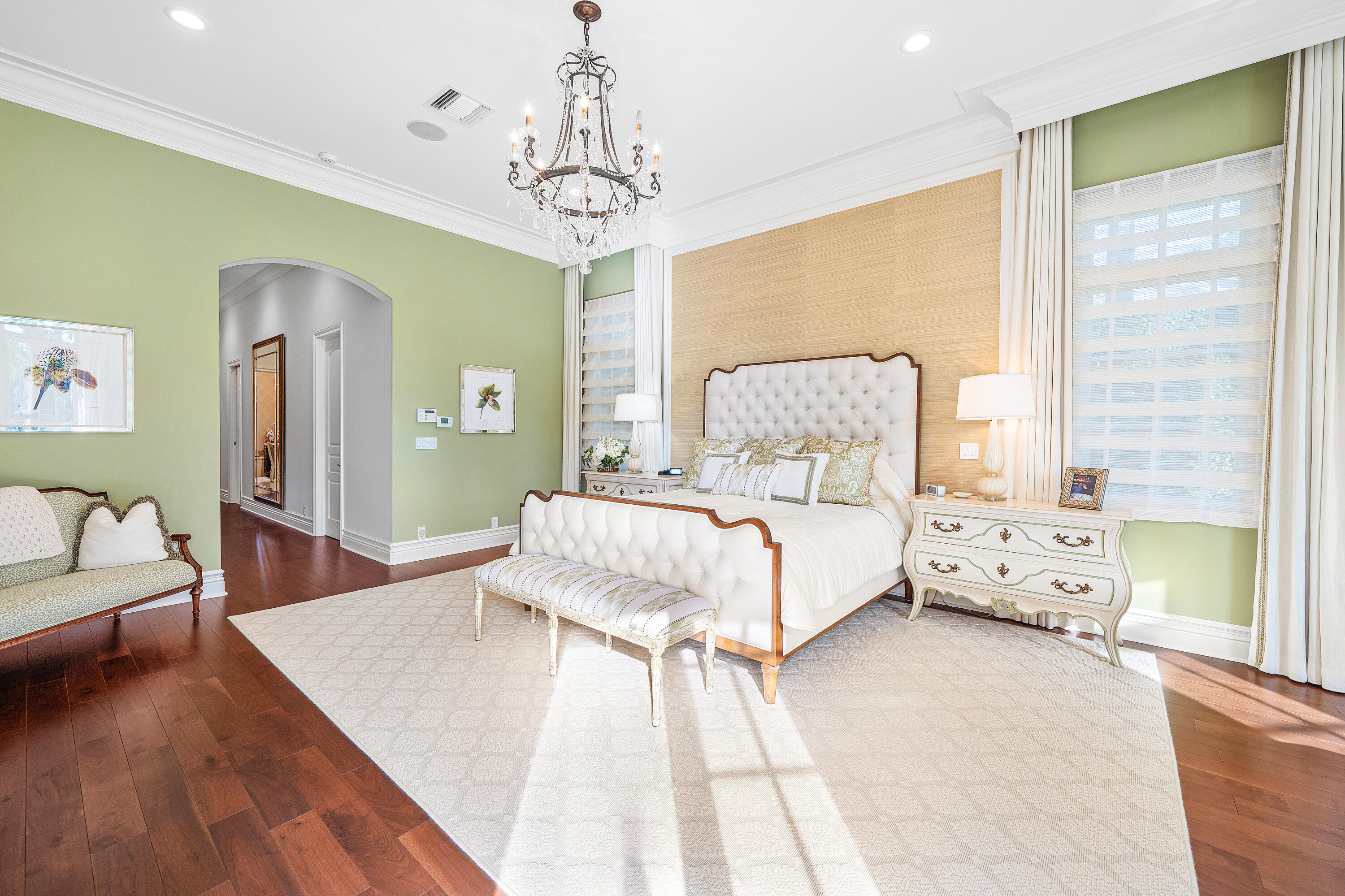 ROYAL PALM YACHT & COUNTRY CLUB - Residential