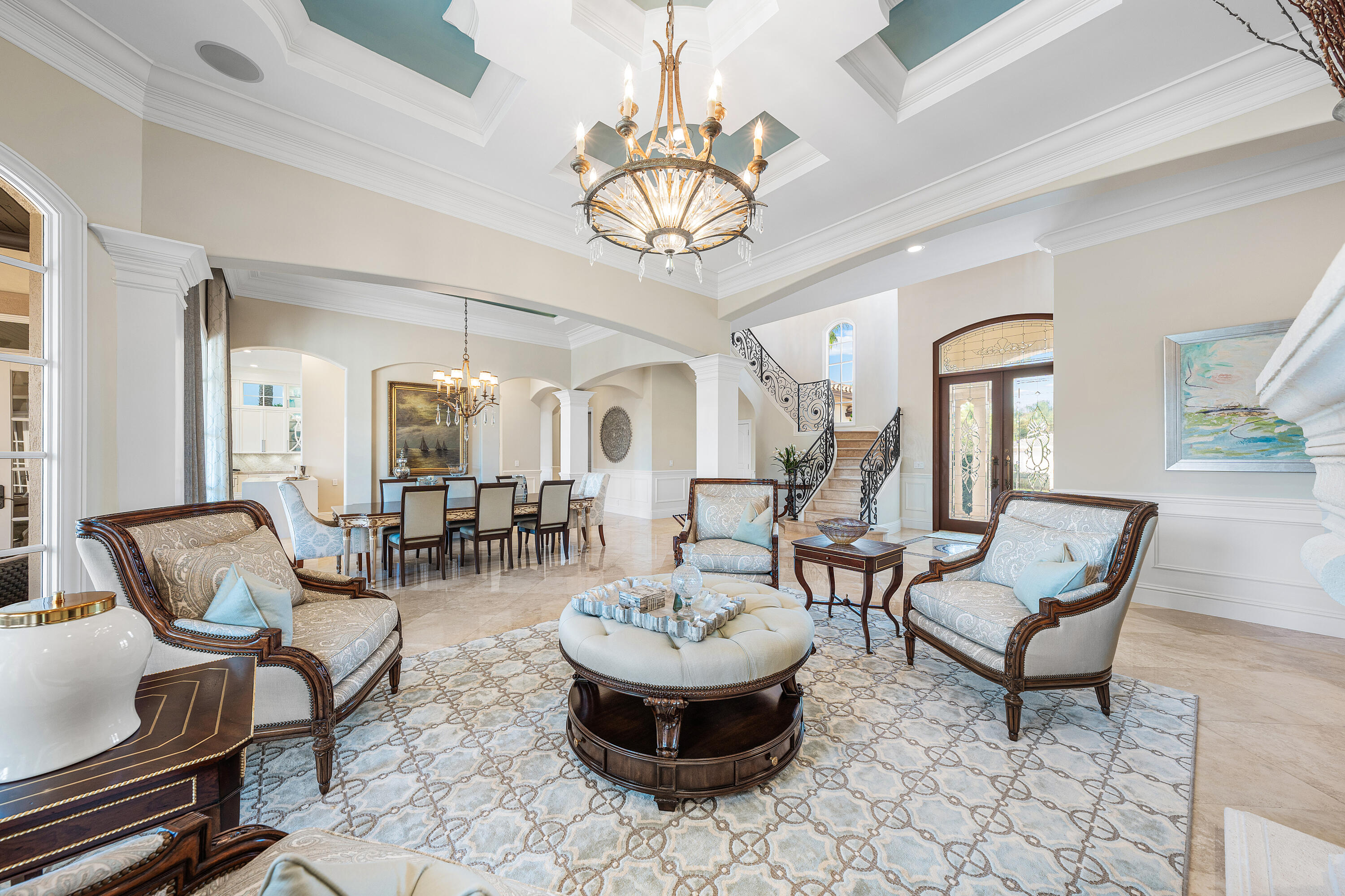 ROYAL PALM YACHT & COUNTRY CLUB - Residential