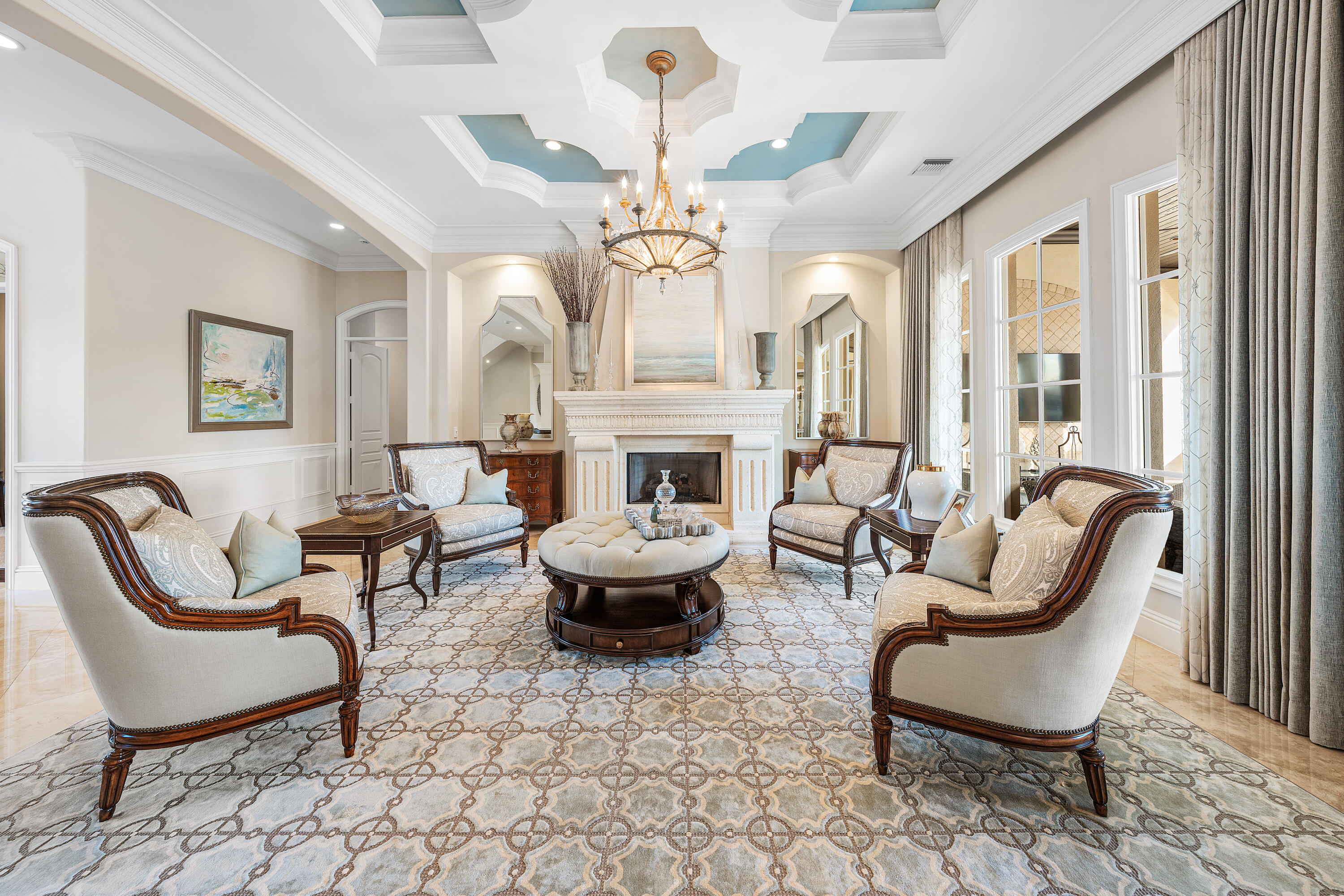 ROYAL PALM YACHT & COUNTRY CLUB - Residential