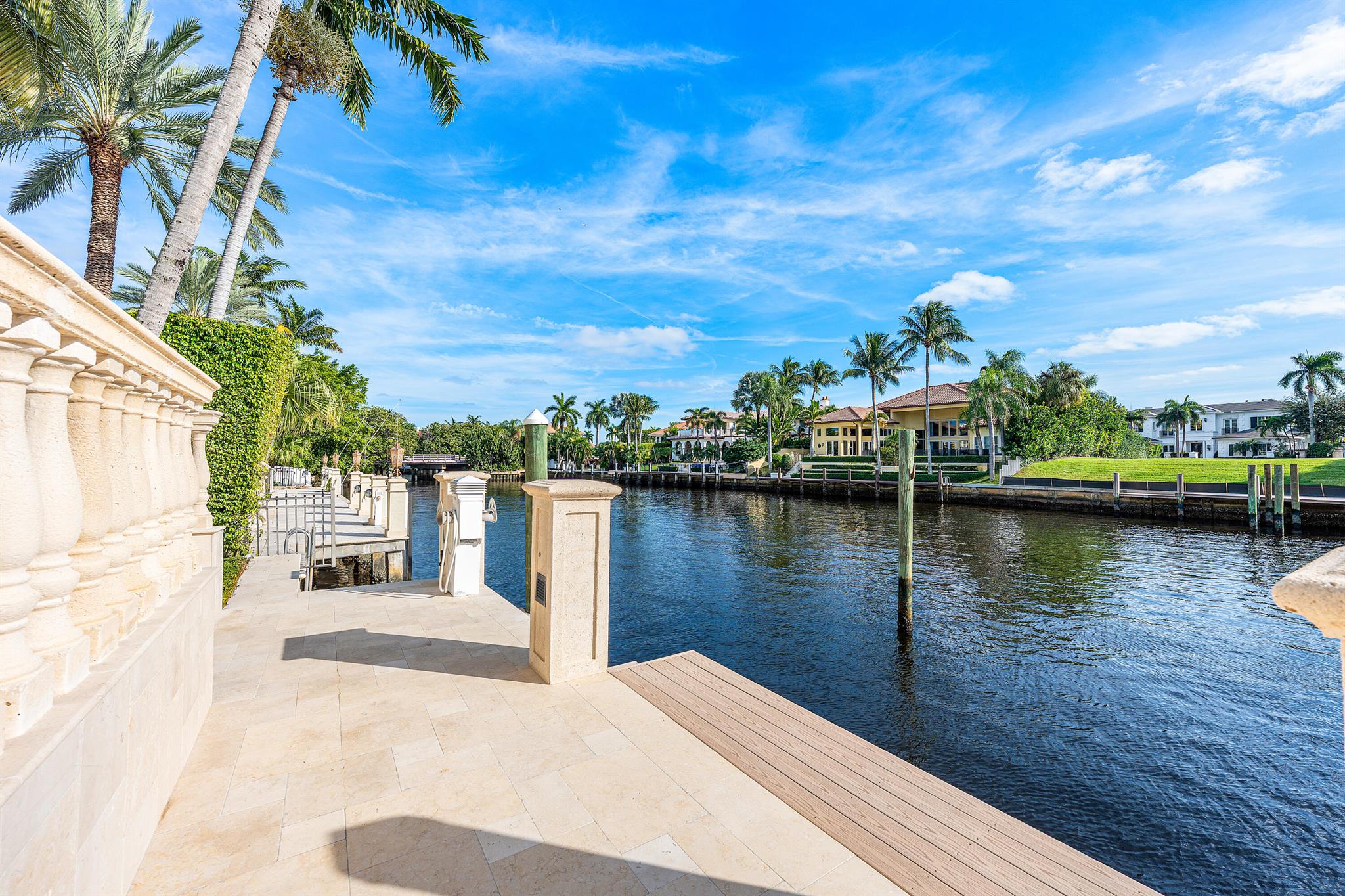 ROYAL PALM YACHT & COUNTR - Residential