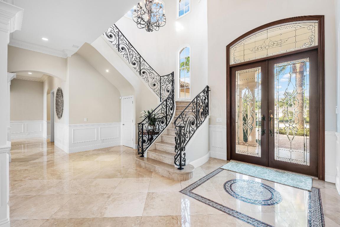 ROYAL PALM YACHT & COUNTRY CLUB - Residential