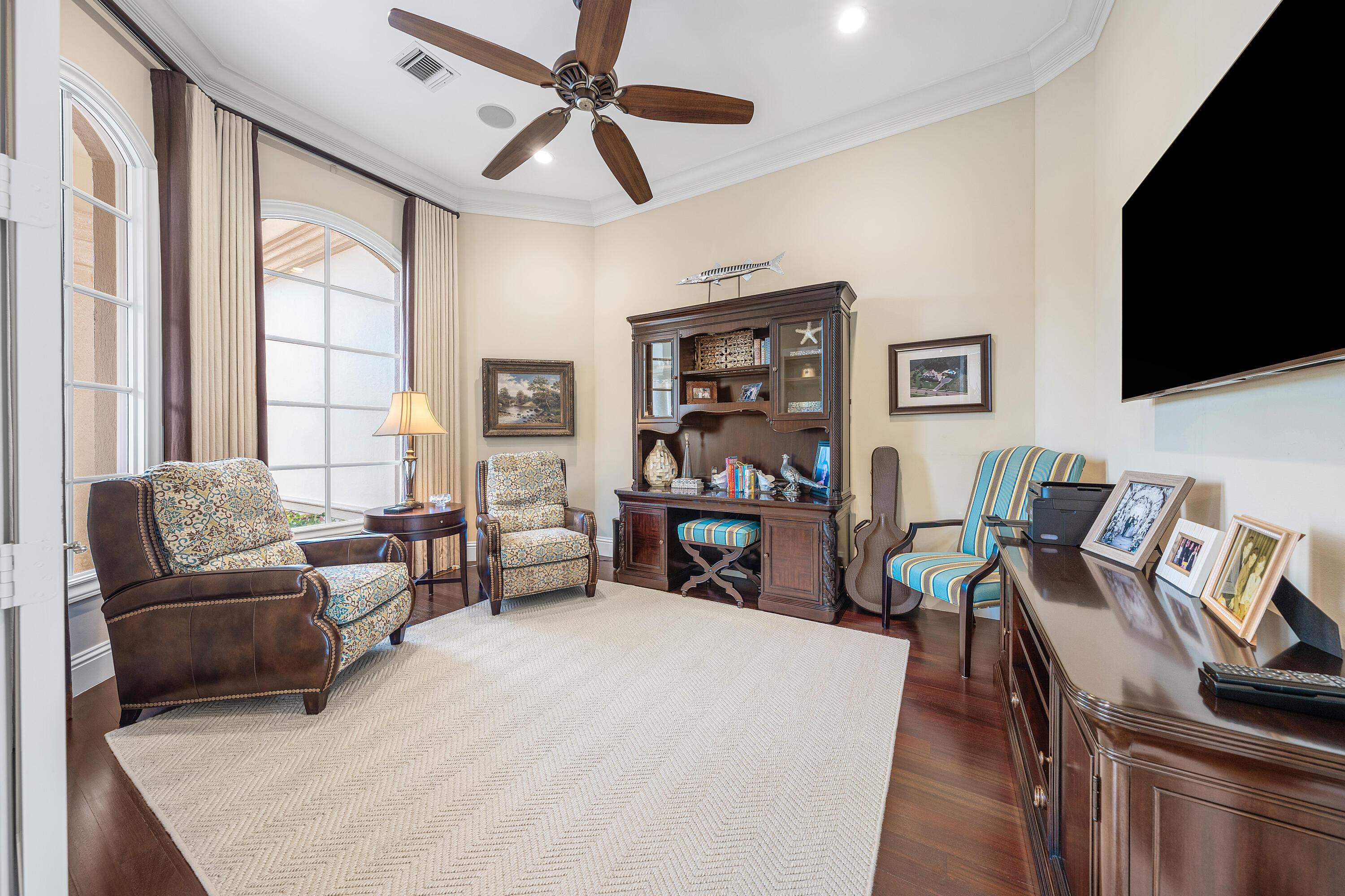 ROYAL PALM YACHT & COUNTRY CLUB - Residential