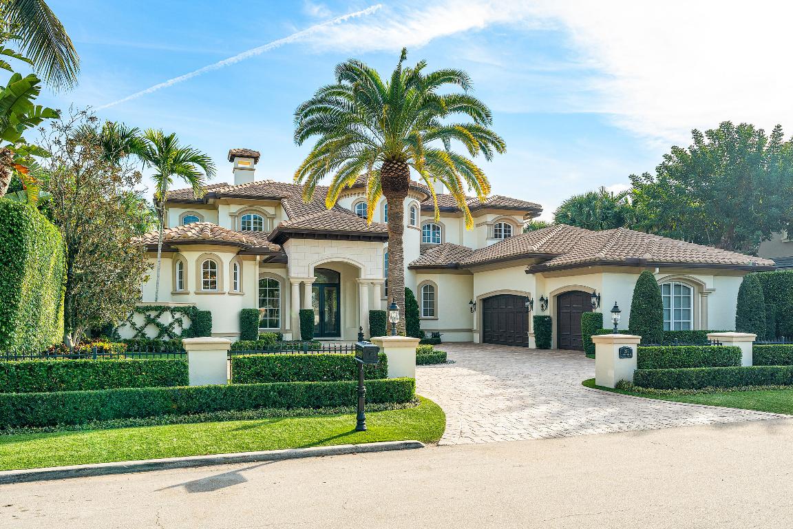 ROYAL PALM YACHT & COUNTRY CLUB - Residential