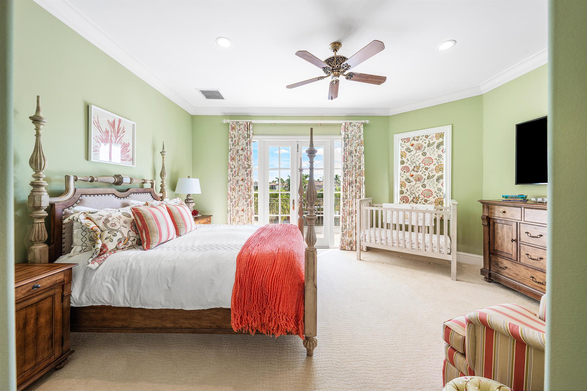 ROYAL PALM YACHT & COUNTR - Residential