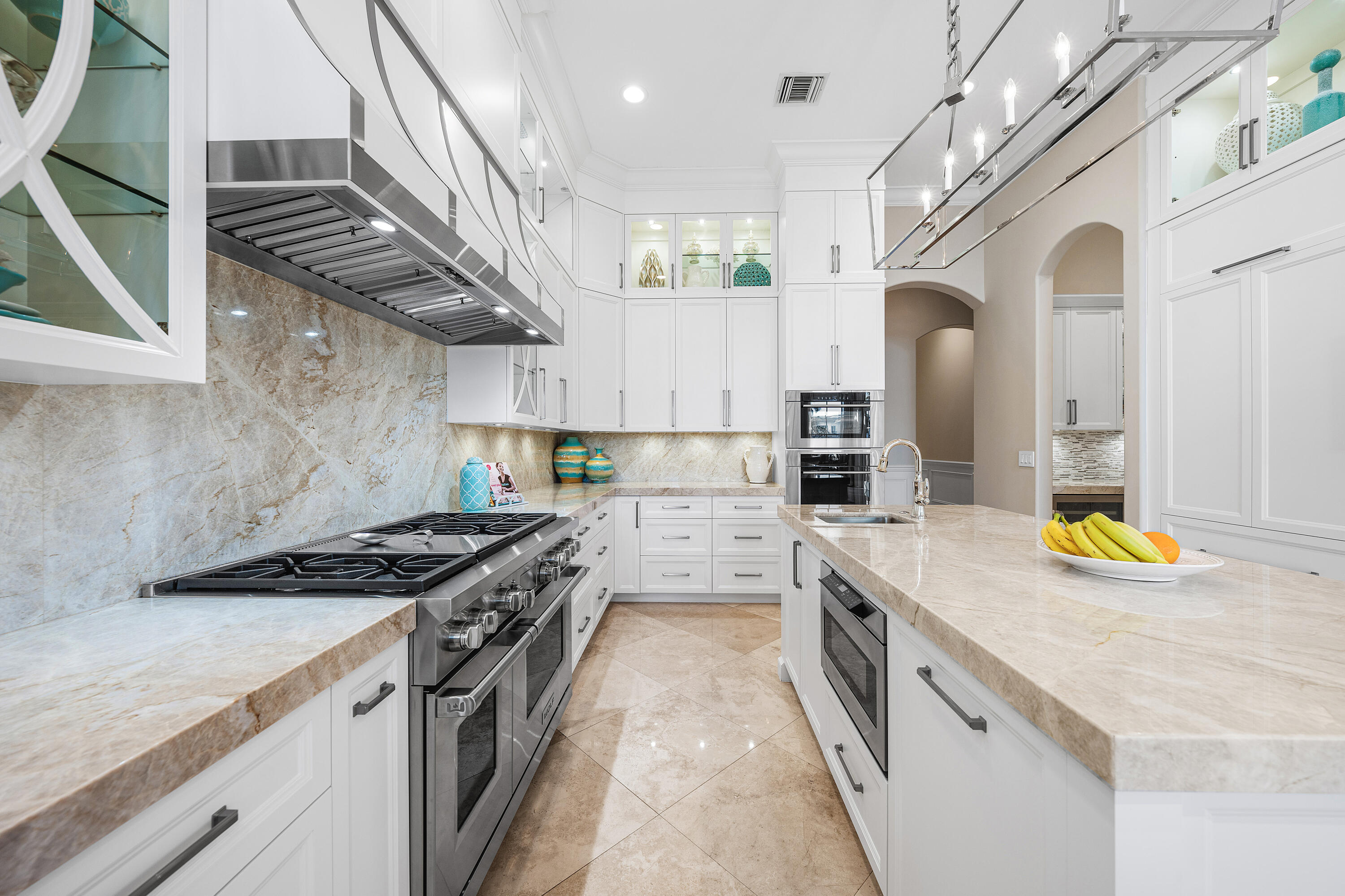 ROYAL PALM YACHT & COUNTRY CLUB - Residential