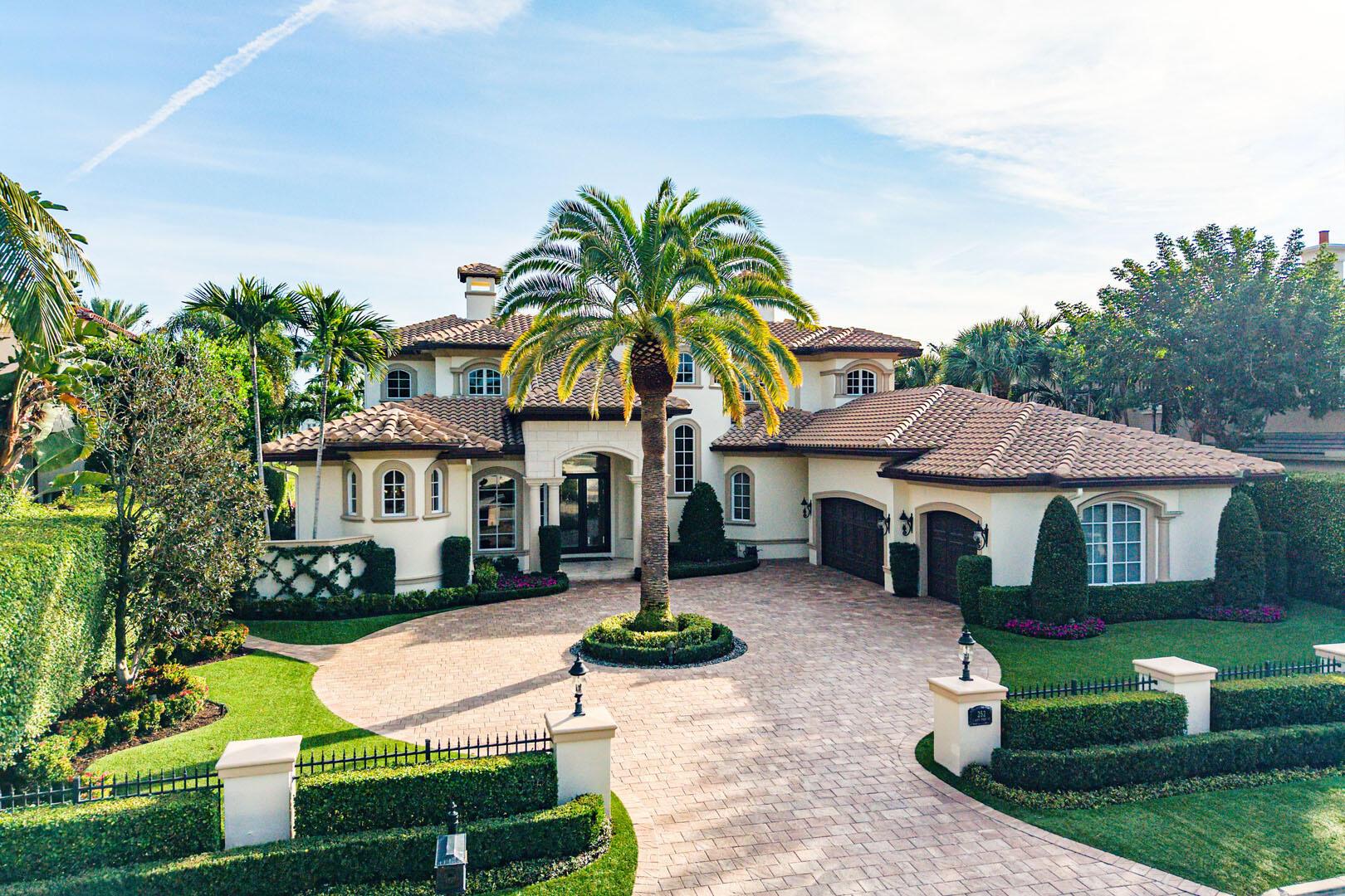 252 S Maya Palm Drive