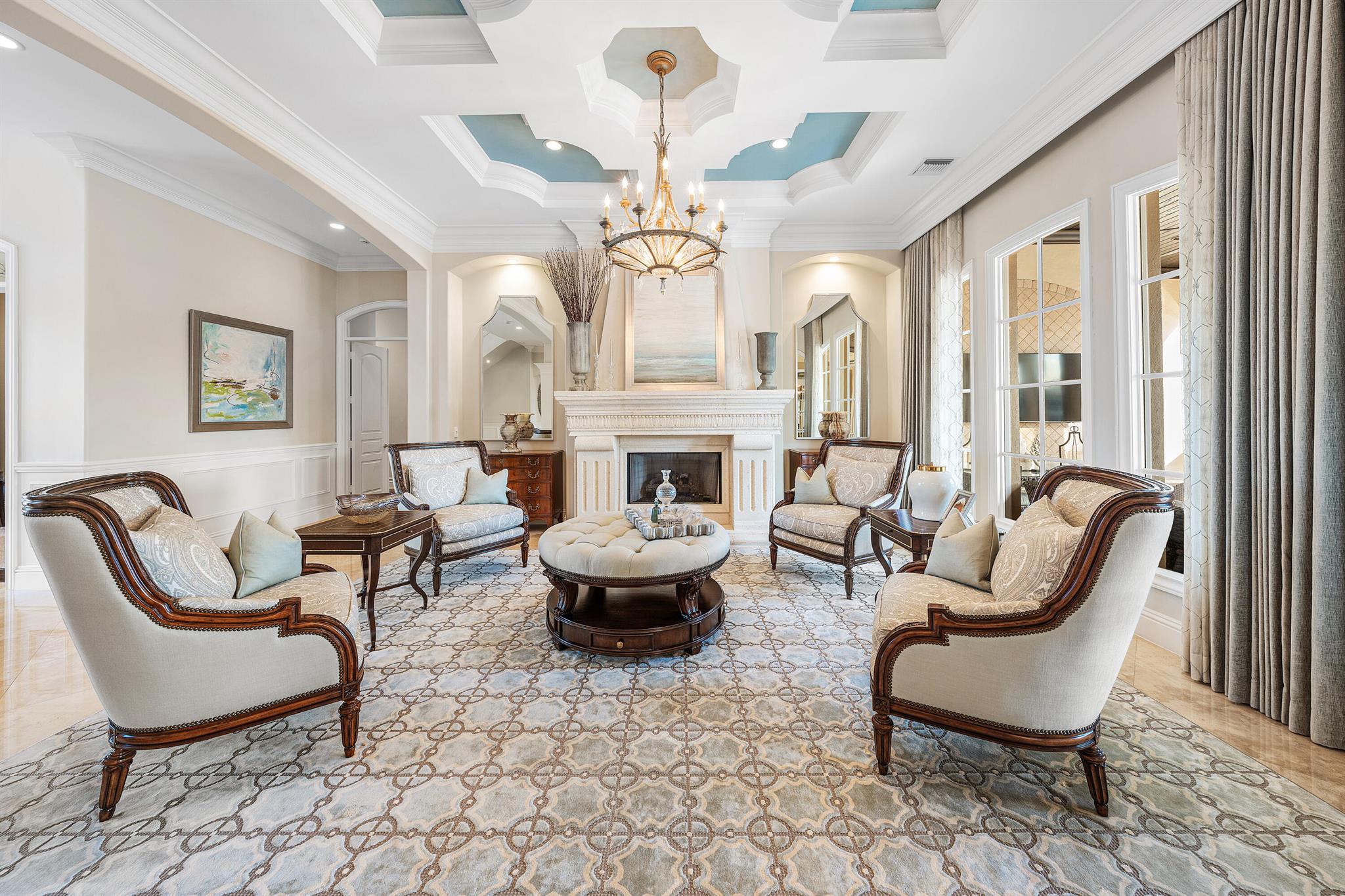 ROYAL PALM YACHT & COUNTR - Residential