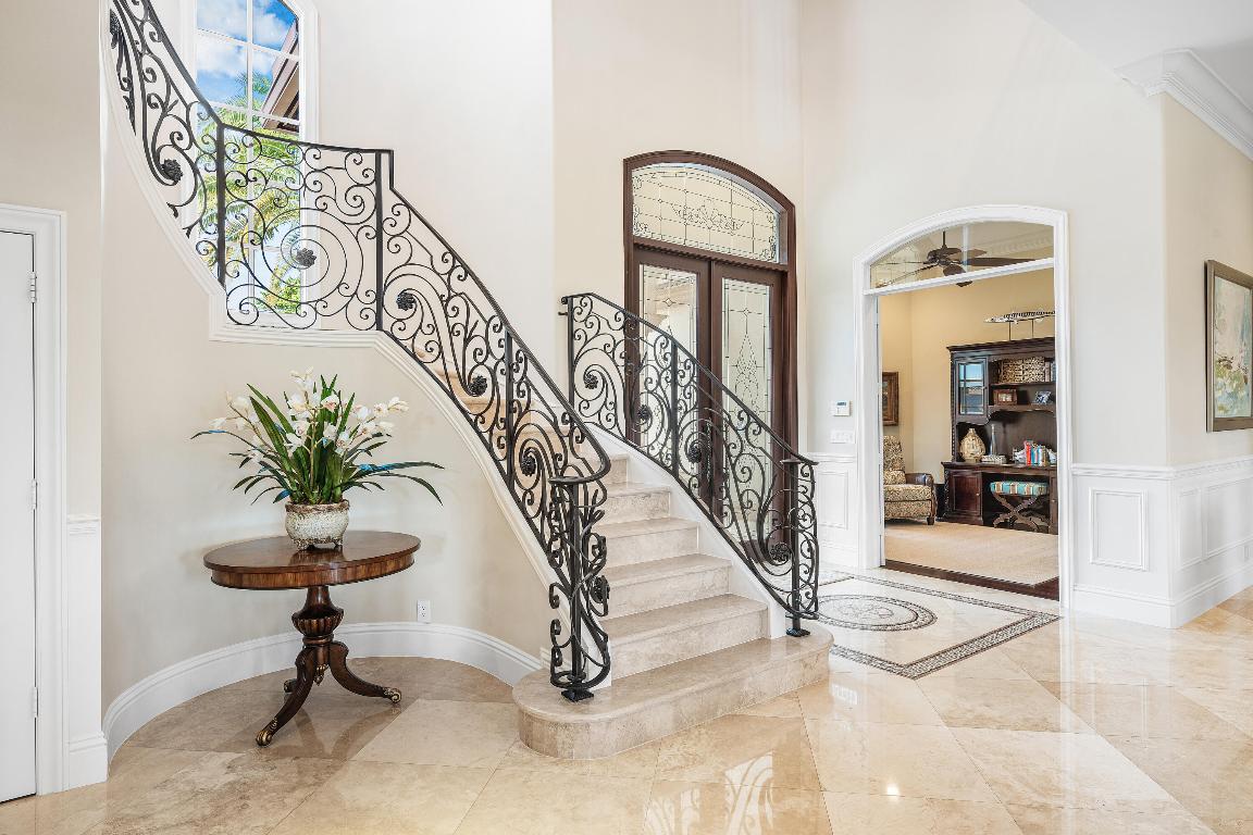 ROYAL PALM YACHT & COUNTRY CLUB - Residential