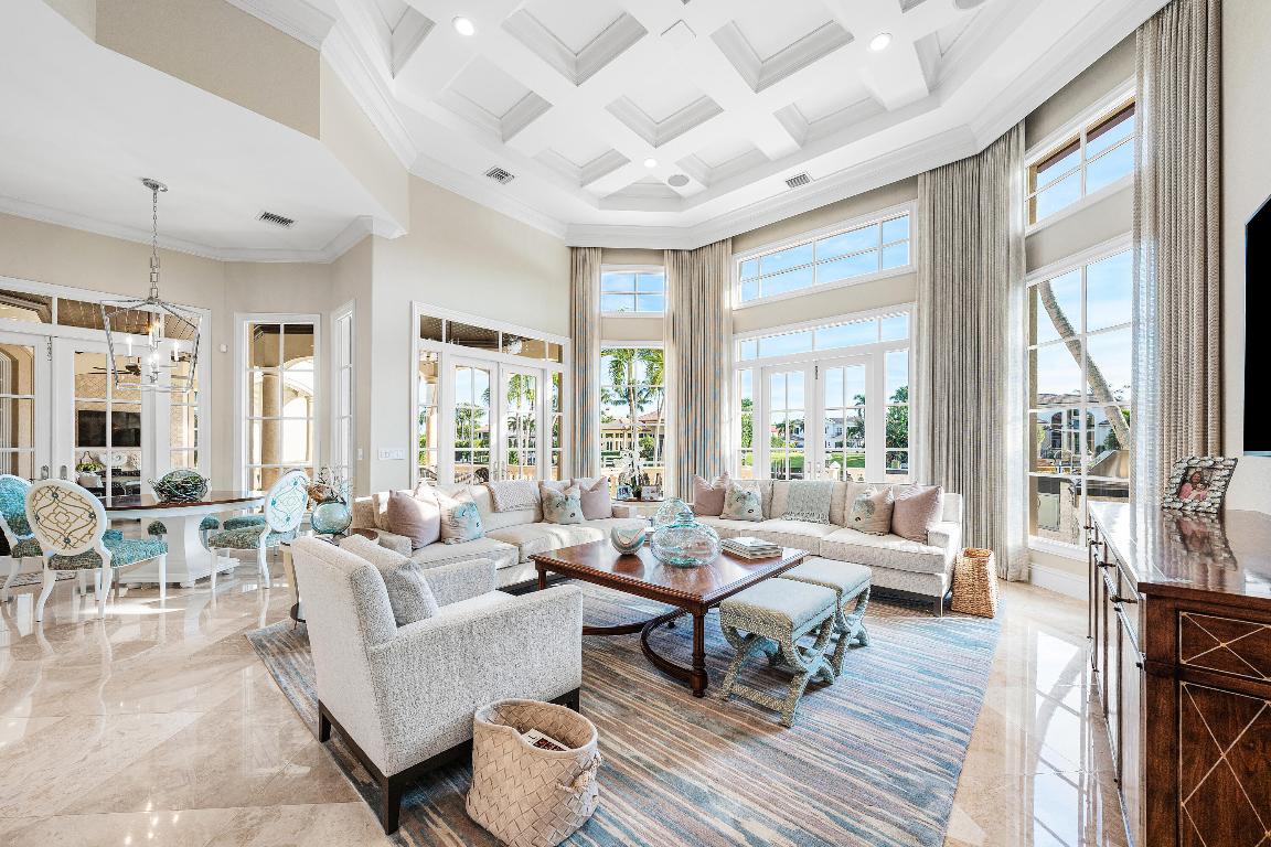 ROYAL PALM YACHT & COUNTRY CLUB - Residential