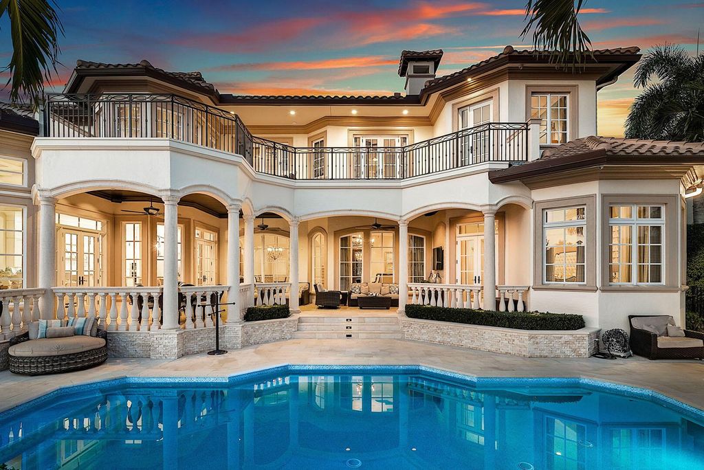 Photo of 252 S Maya Palm Drive, Boca Raton, FL 33432 (MLS # R11146787)