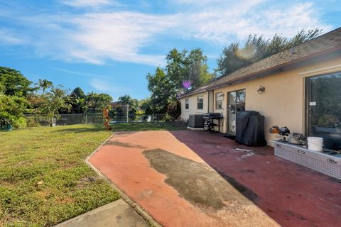 A home in Cooper City