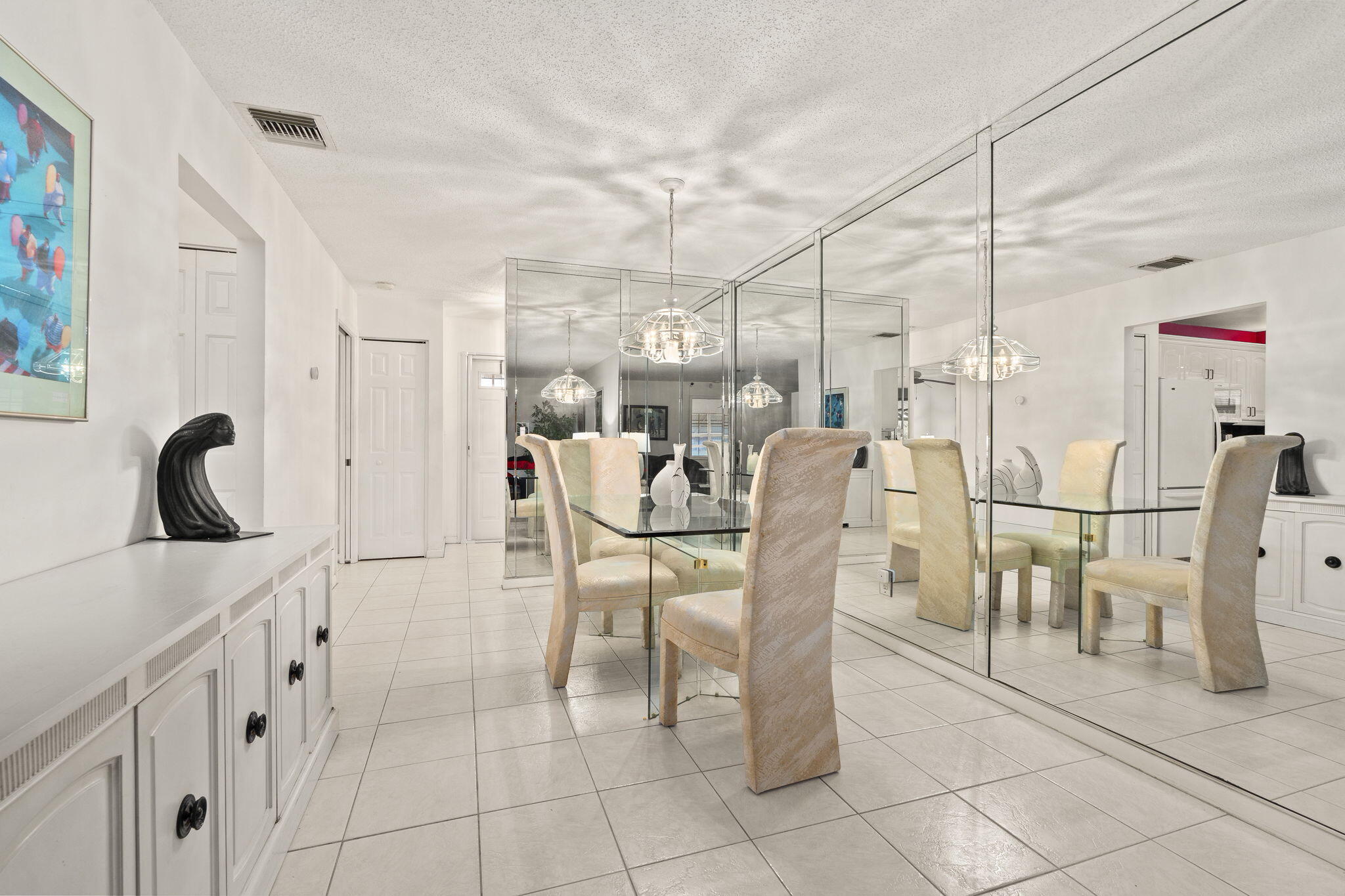 THE GROVE CONDOMINIUM SECTION 1 - Residential